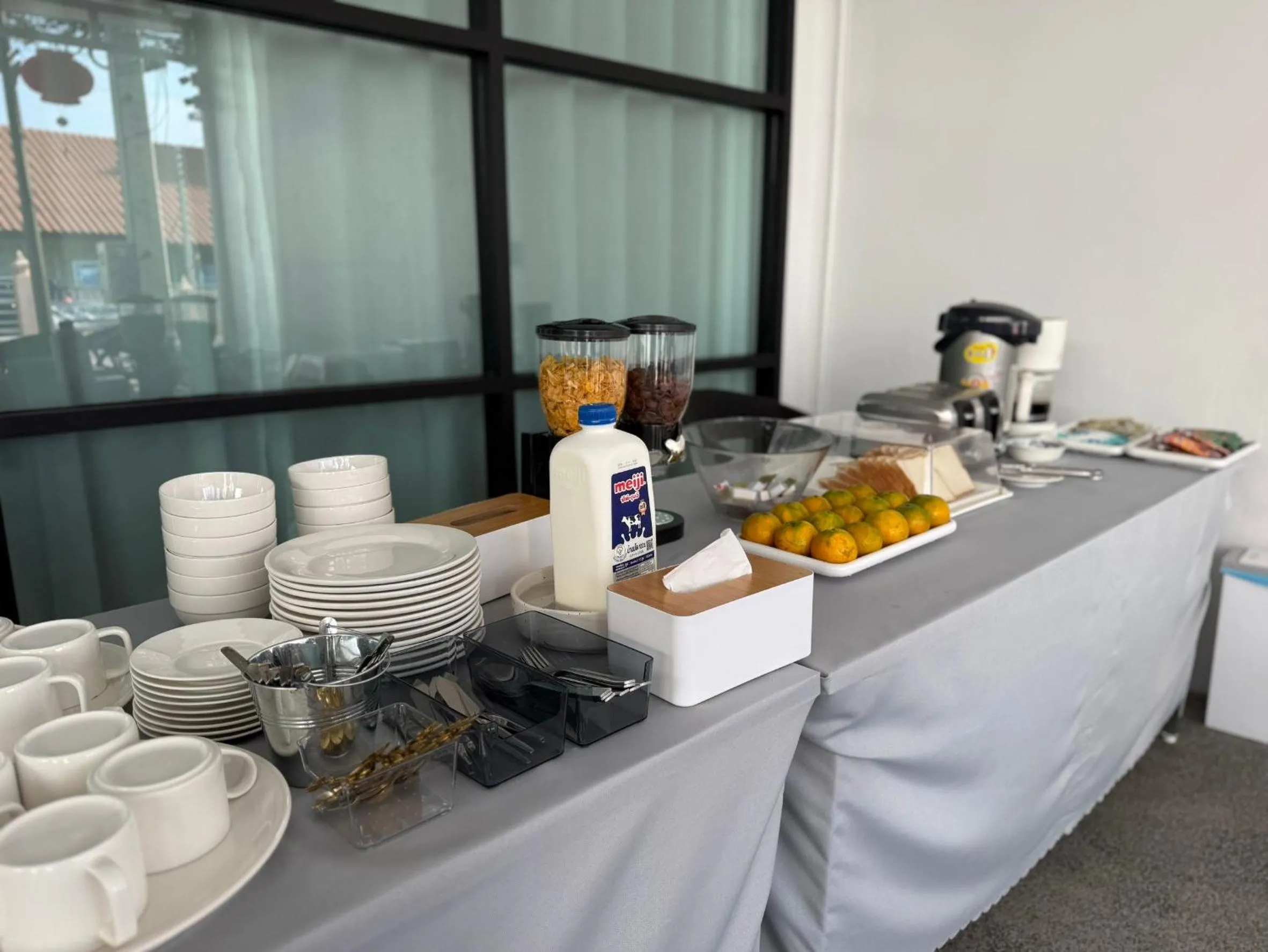 Breakfast in R2 Bed and Pool Kanchanaburi