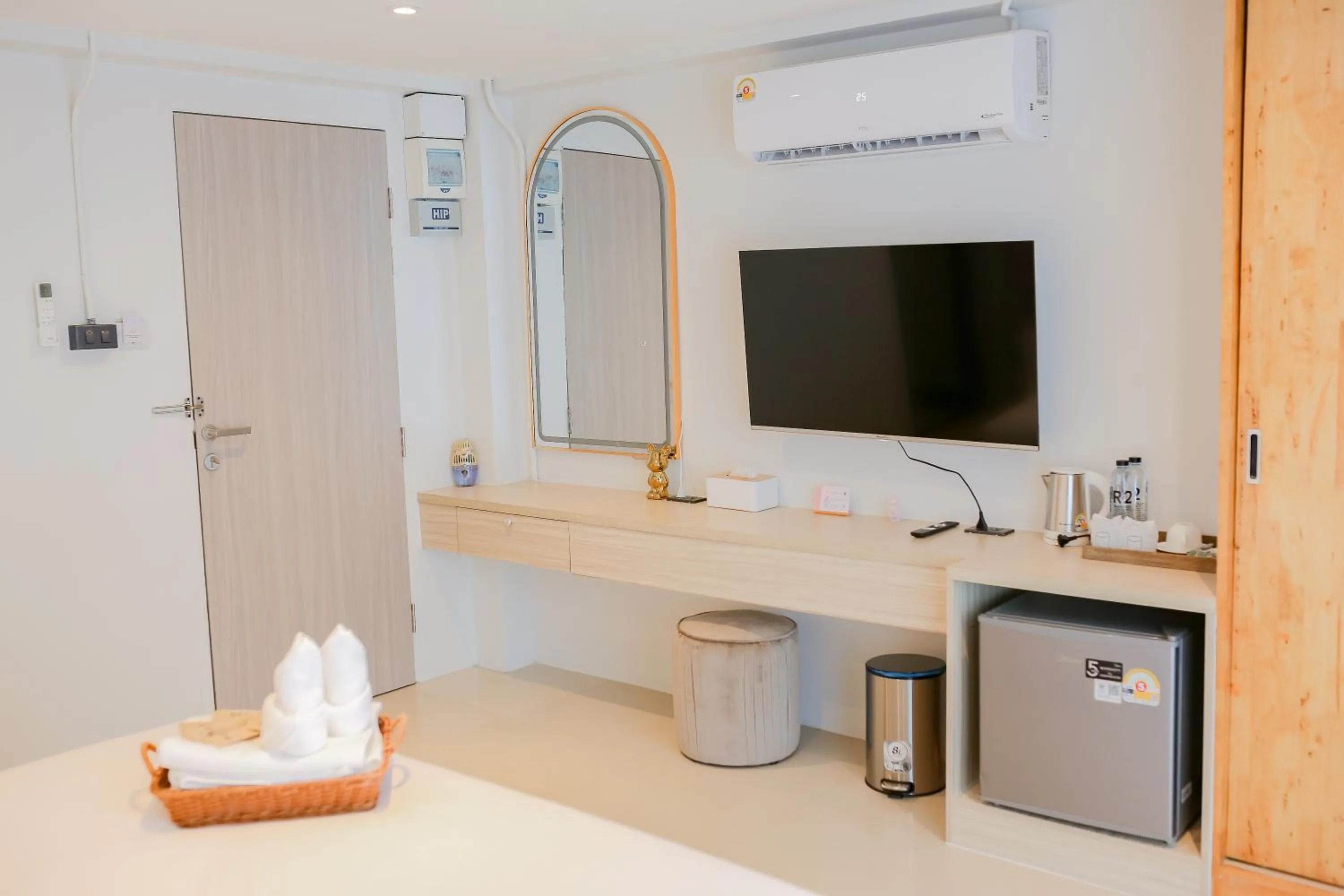 Photo of the whole room in R2 Bed and Pool Kanchanaburi