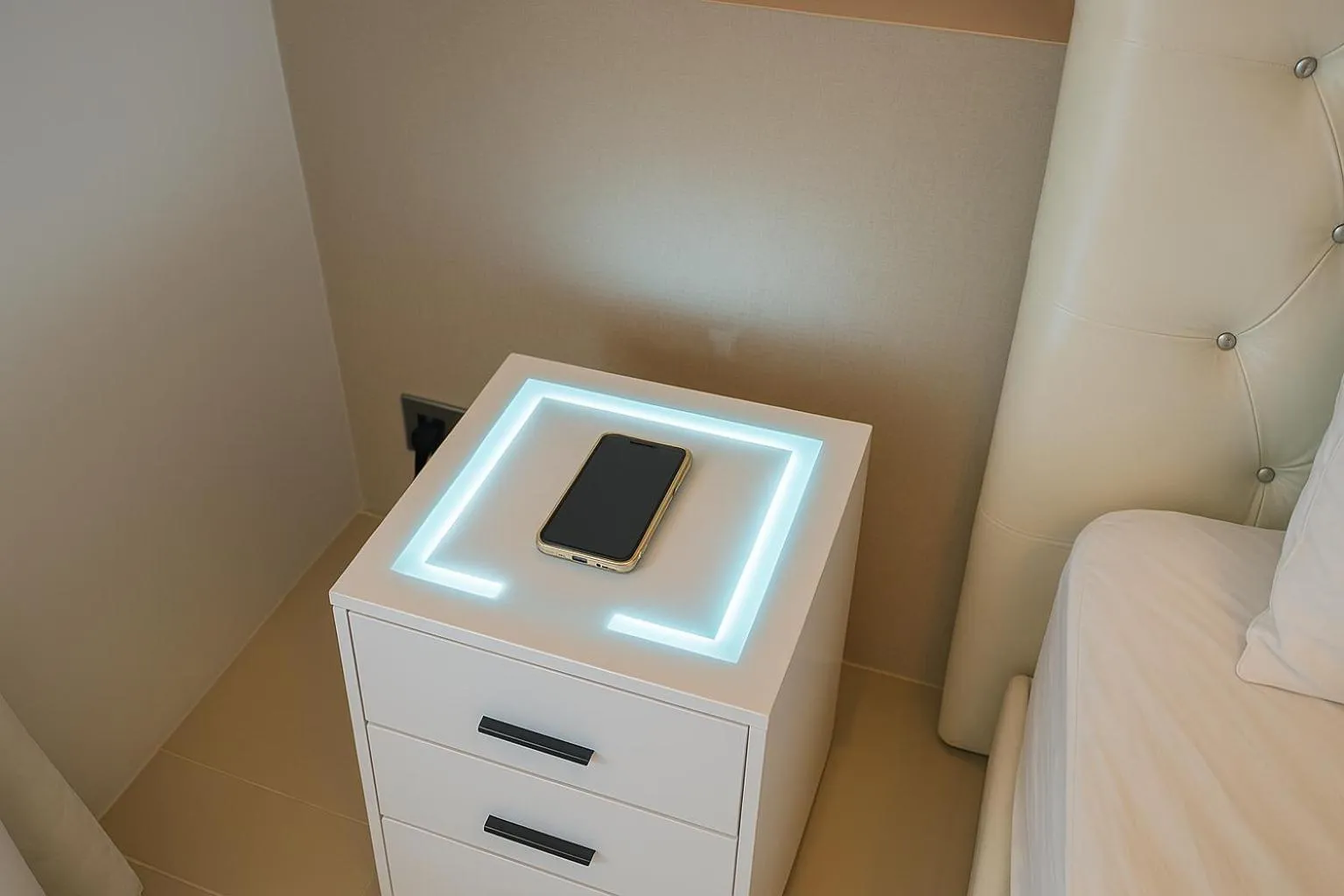 Area and facilities, Bed in R2 Bed and Pool Kanchanaburi