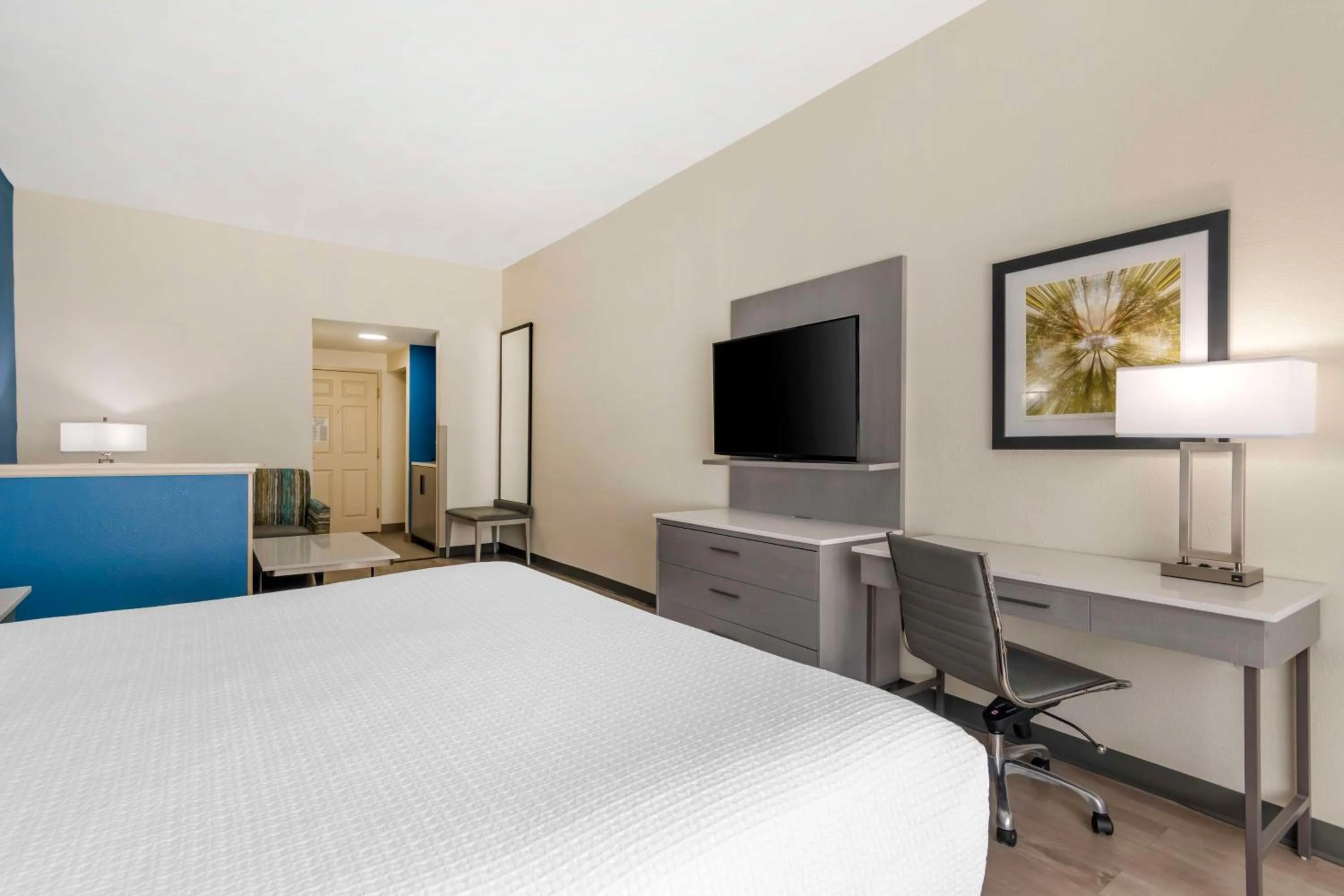 Bedroom, Bed in Best Western Plus Lake Lanier Gainesville Hotel & Suites