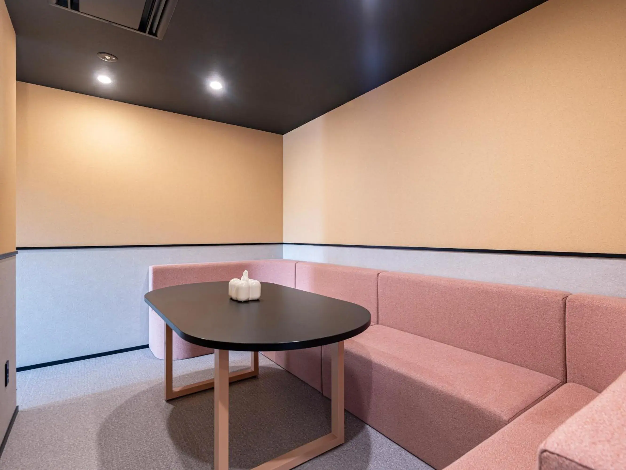 Seating area in Mt Fuji View and Private Sauna Ryokan Shizuku Seating area in Mt Fuji View and Private Sauna Ryokan Shizuku