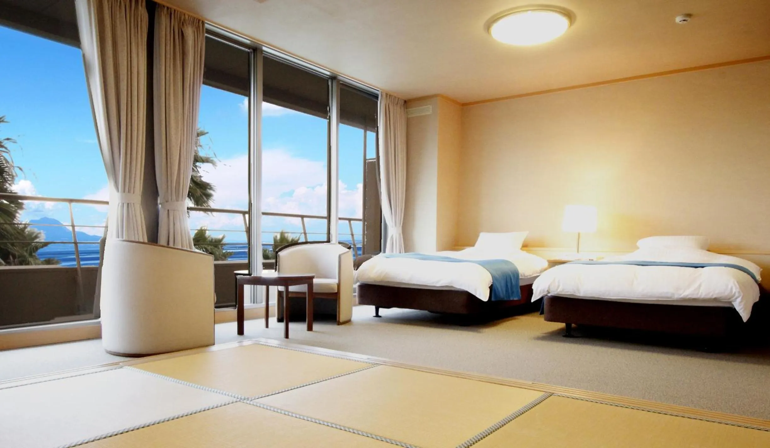Photo of the whole room in Hotel Alegria Gardens Amakusa