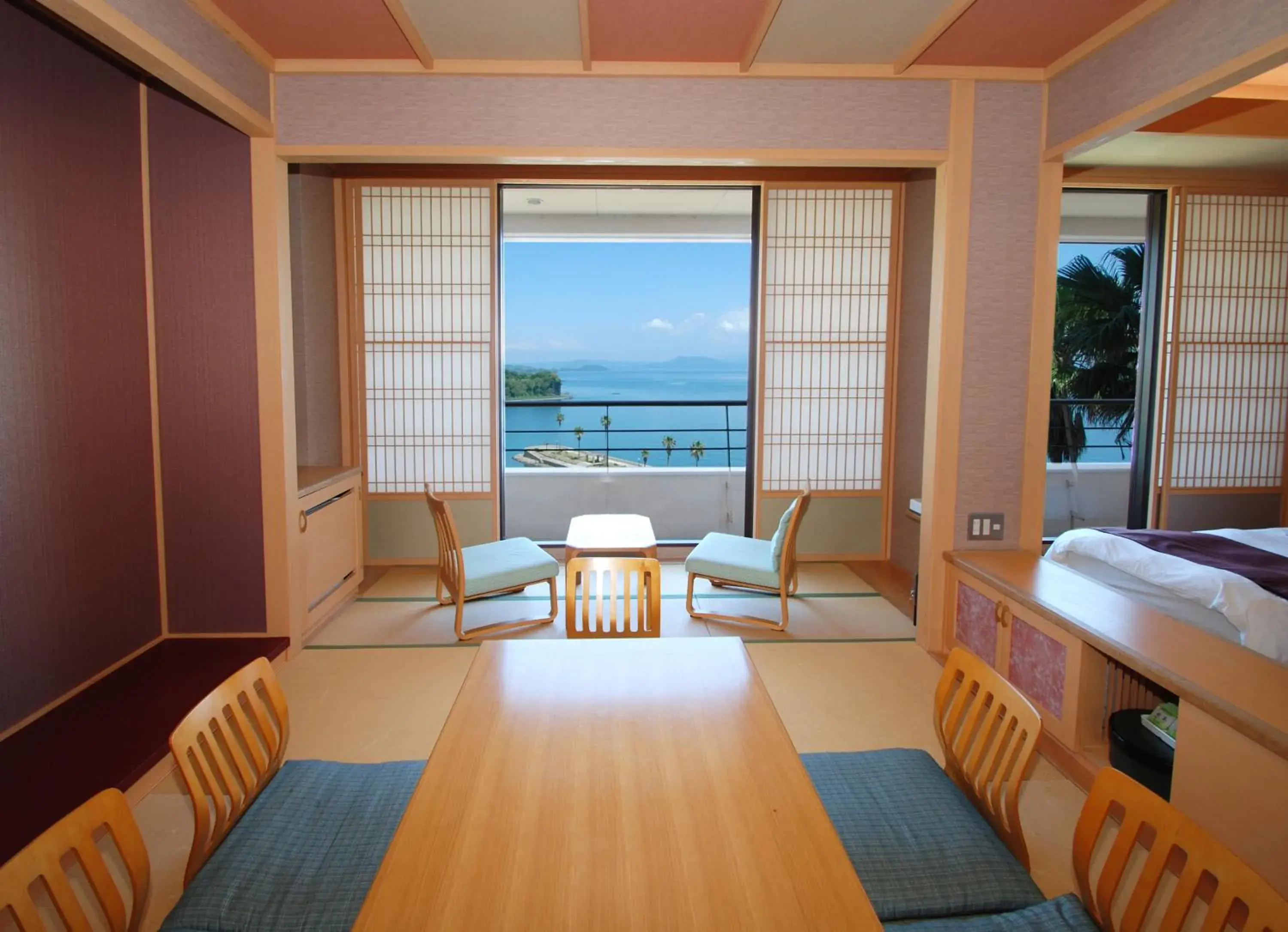 Photo of the whole room in Hotel Alegria Gardens Amakusa Photo of the whole room in Hotel Alegria Gardens Amakusa