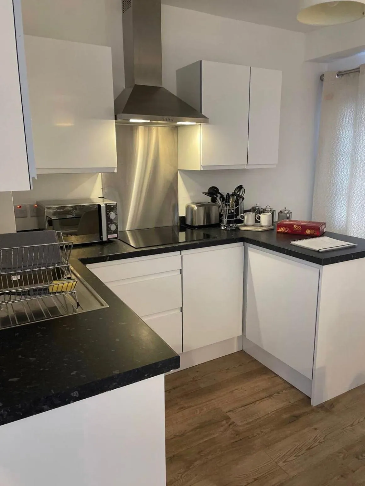 Modern studio in popular South Kensington location
