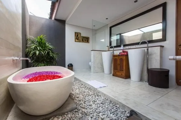 Bathroom in The Radian Villa