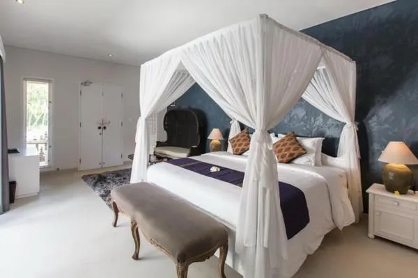 Bed in The Radian Villa