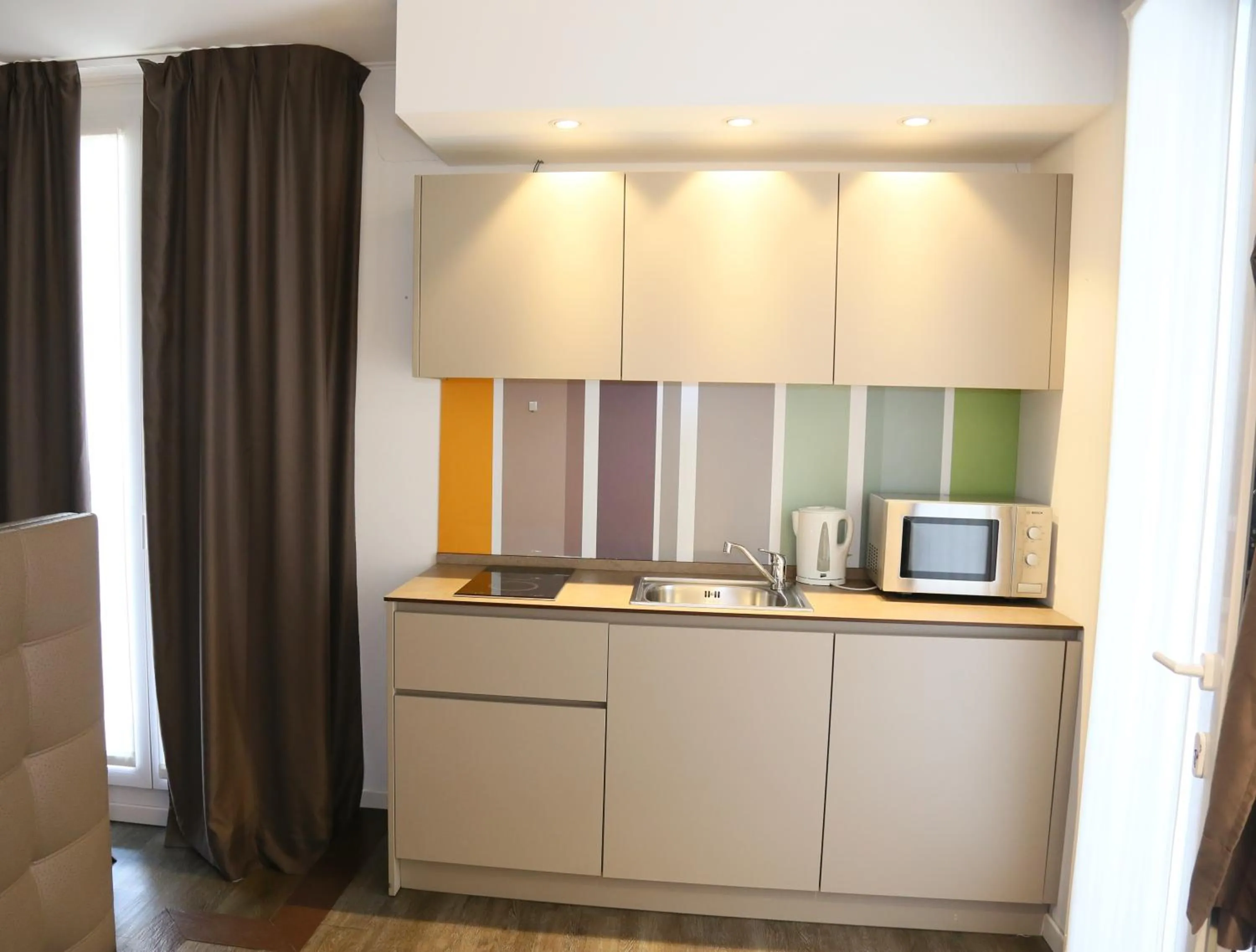 Kitchen or kitchenette in Studio Inn Centrale & Milano Urban Padel