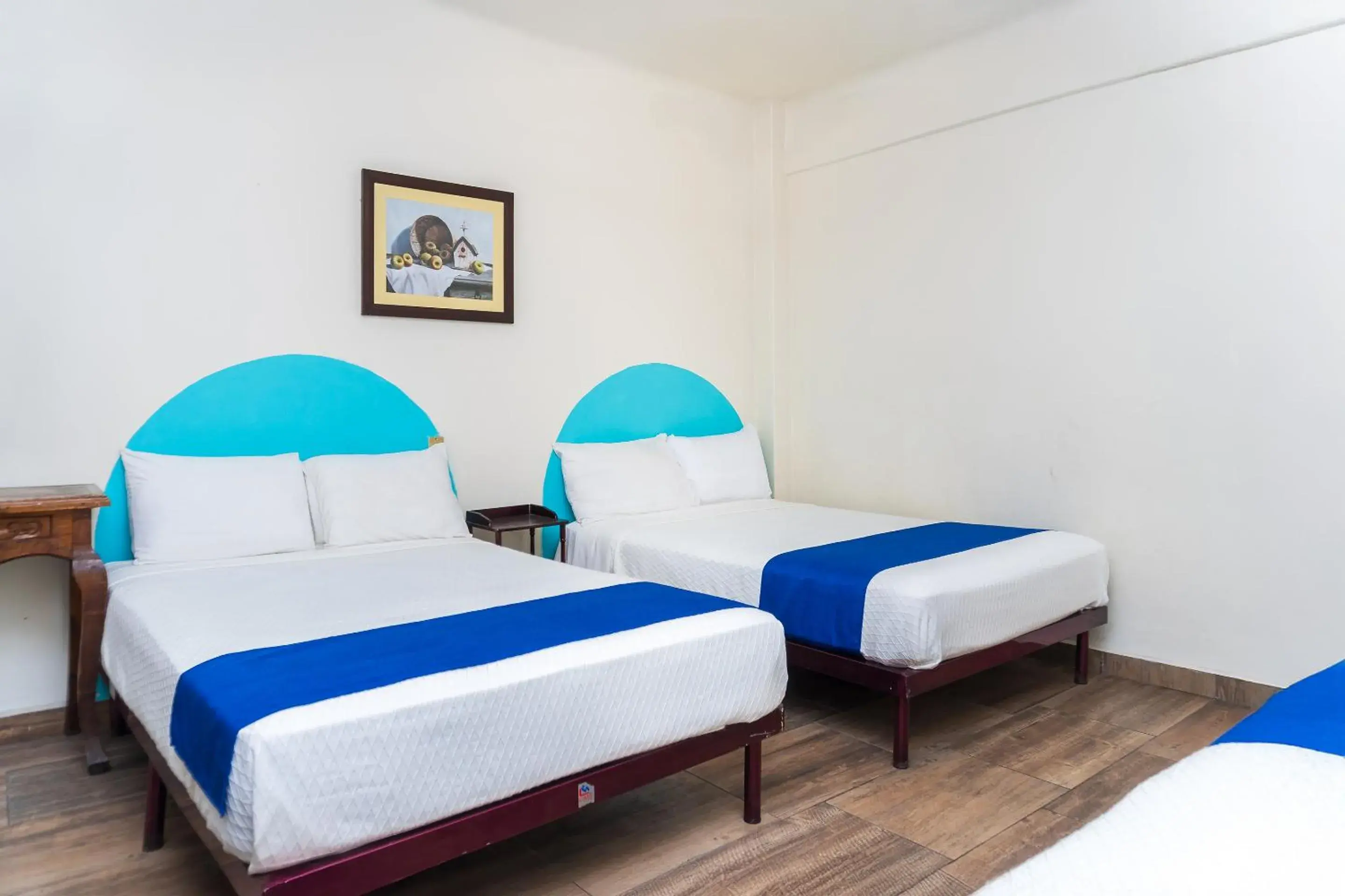 Bedroom, Bed in Capital O Nueva York, Guadalajara centro downtown Bedroom, Bed in Capital O Nueva York, Guadalajara centro downtown