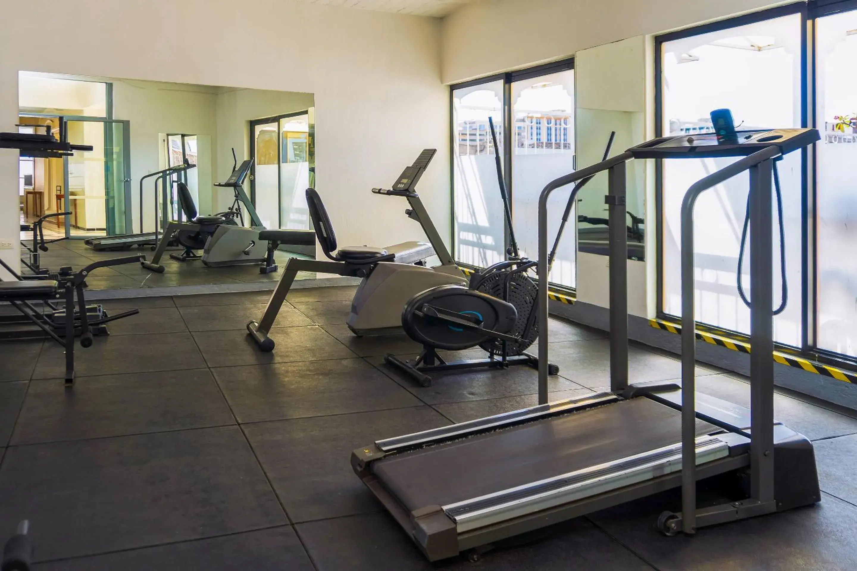 Fitness centre/facilities in Capital O Nueva York, Guadalajara centro downtown Fitness centre/facilities in Capital O Nueva York, Guadalajara centro downtown