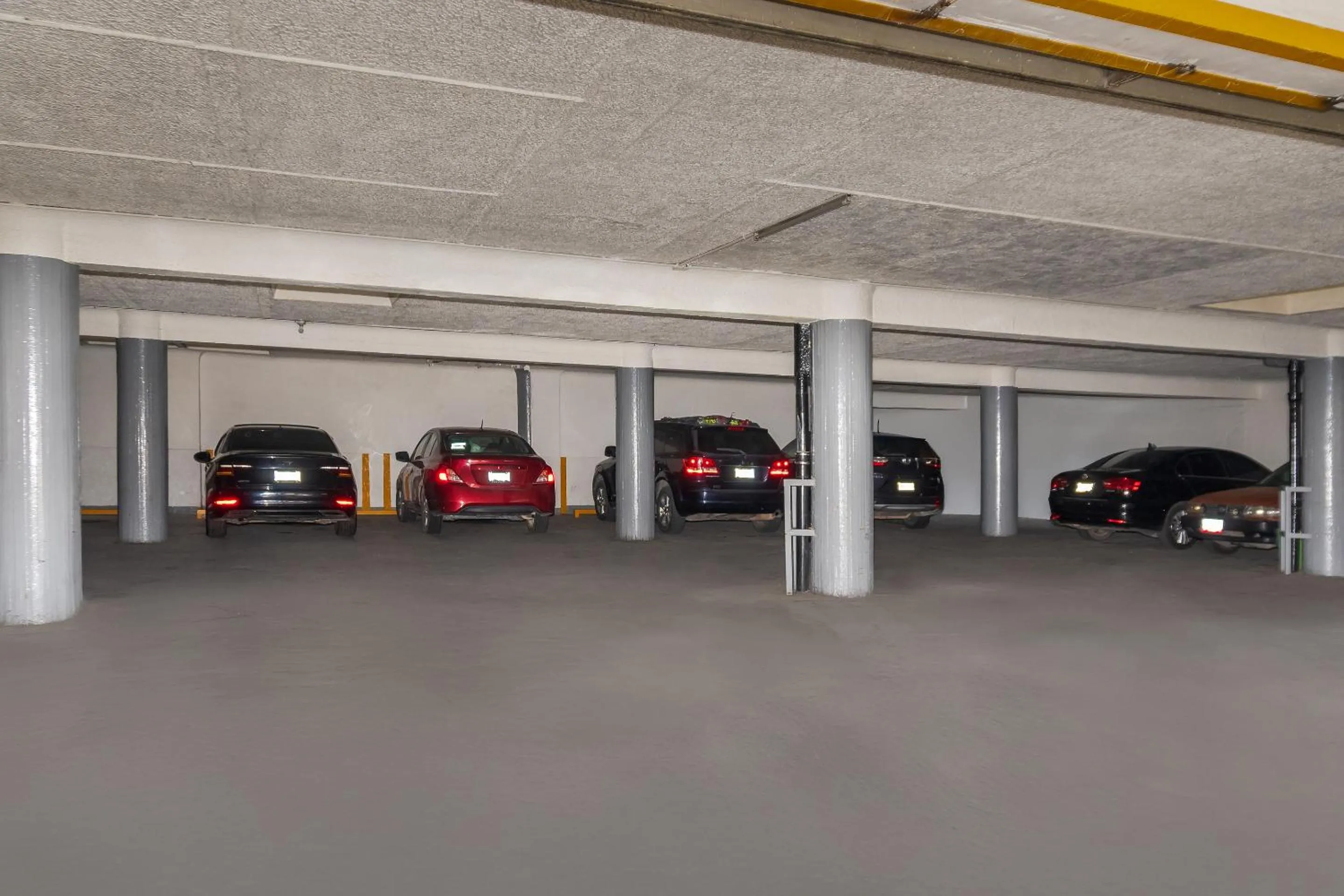 Parking in Capital O Nueva York, Guadalajara centro downtown