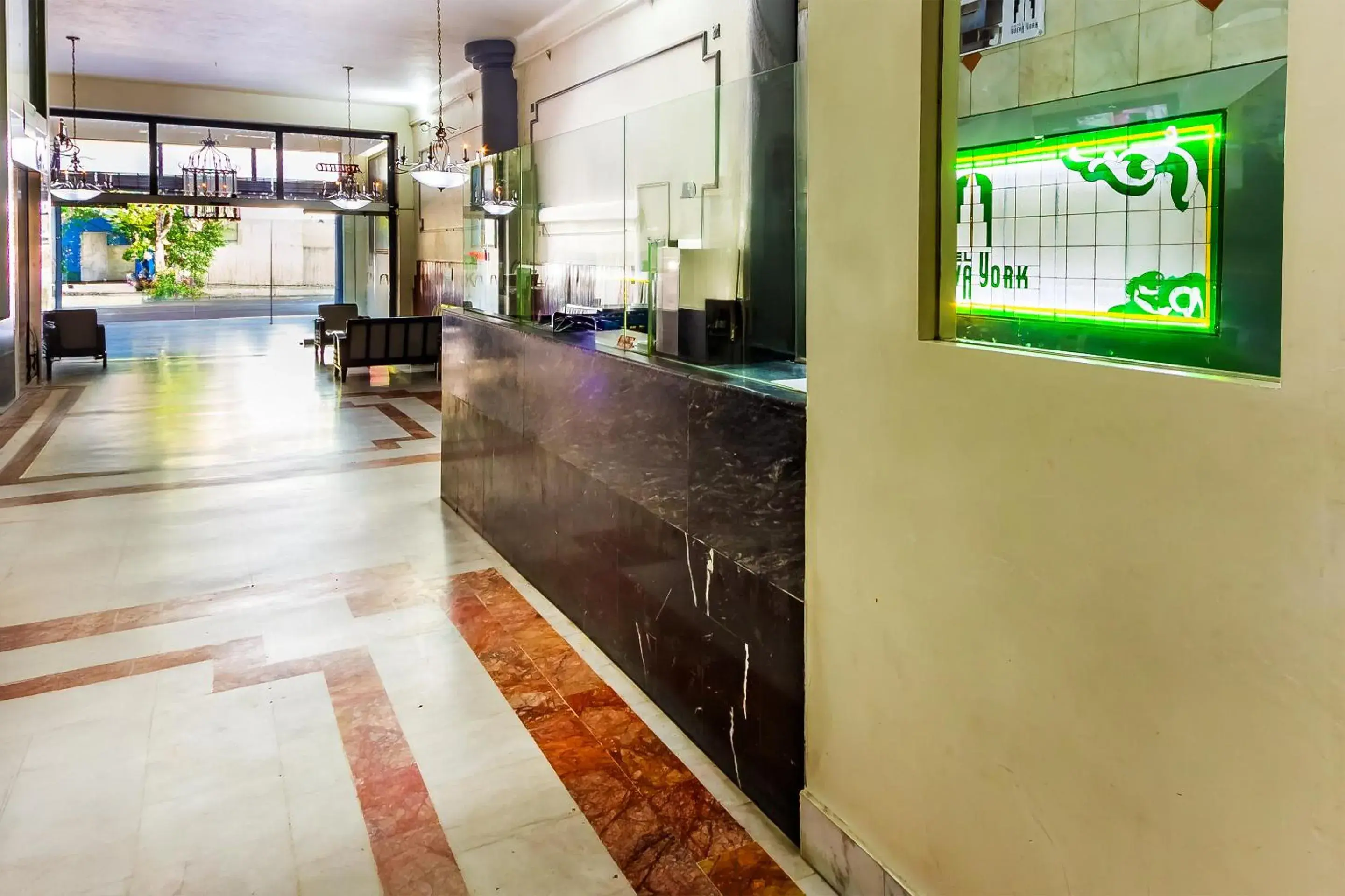 Lobby or reception in Capital O Nueva York, Guadalajara centro downtown Lobby or reception in Capital O Nueva York, Guadalajara centro downtown