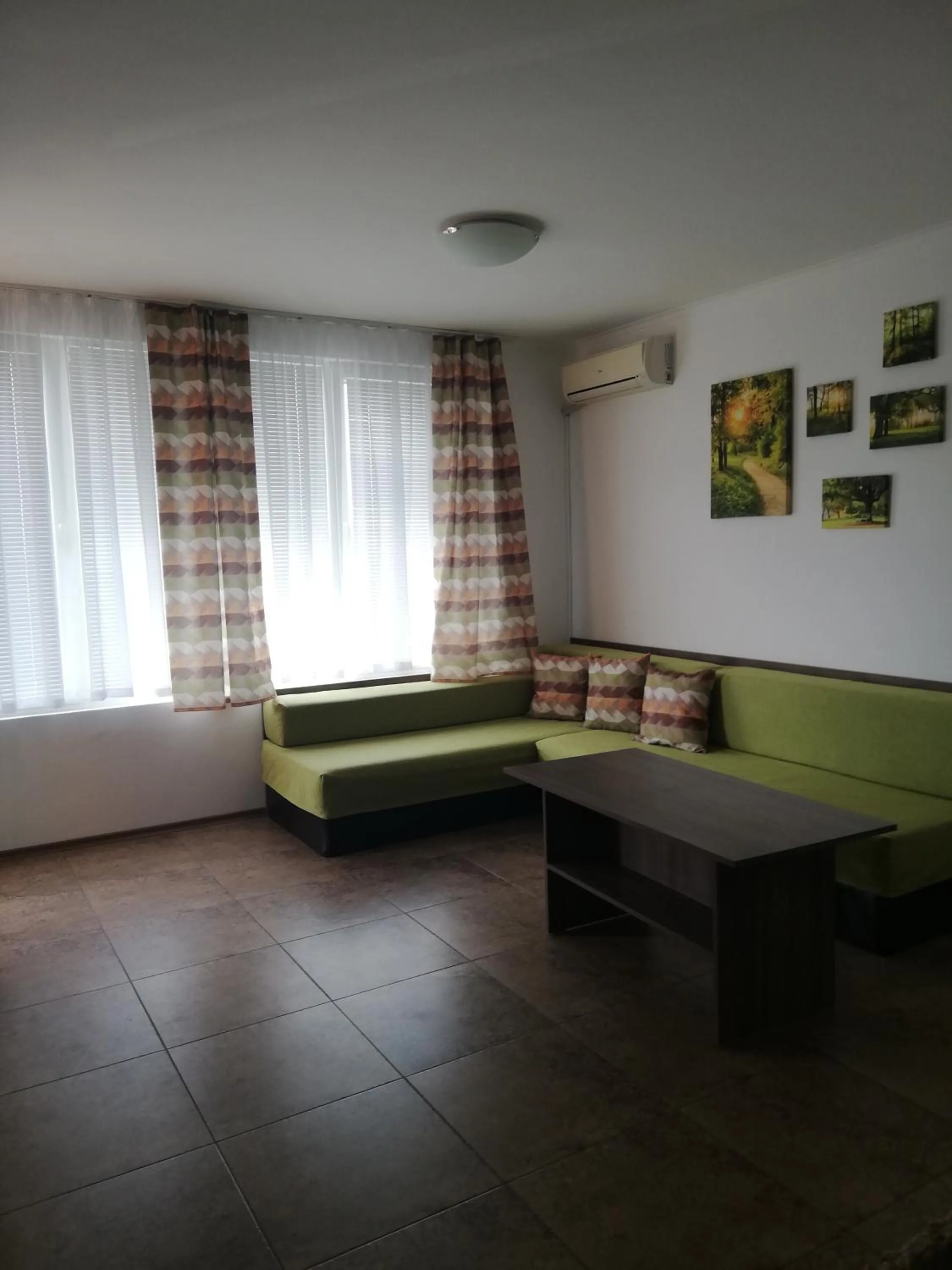 Apartamenti Zhelezovi