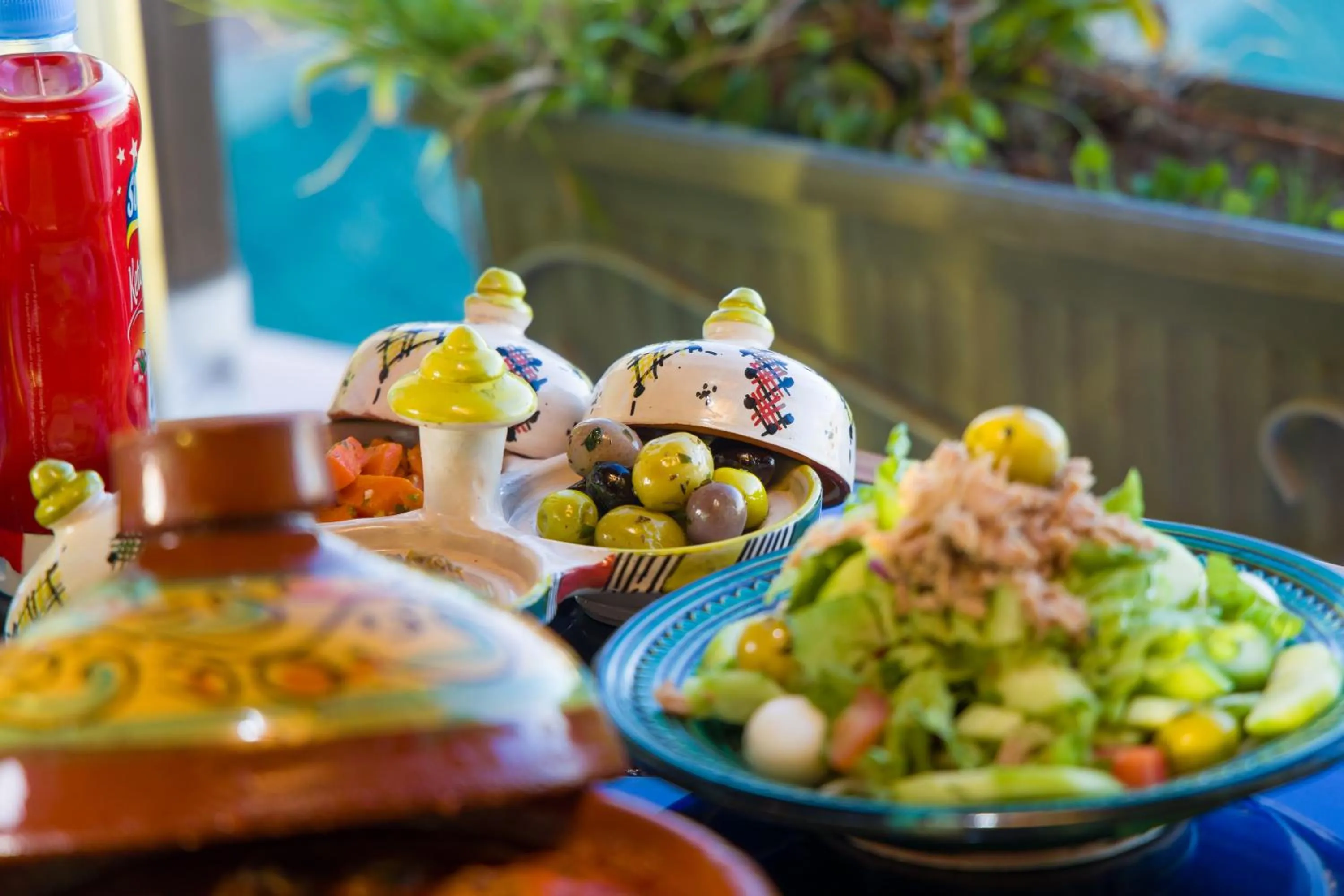 Food and drinks in Mamora Bay