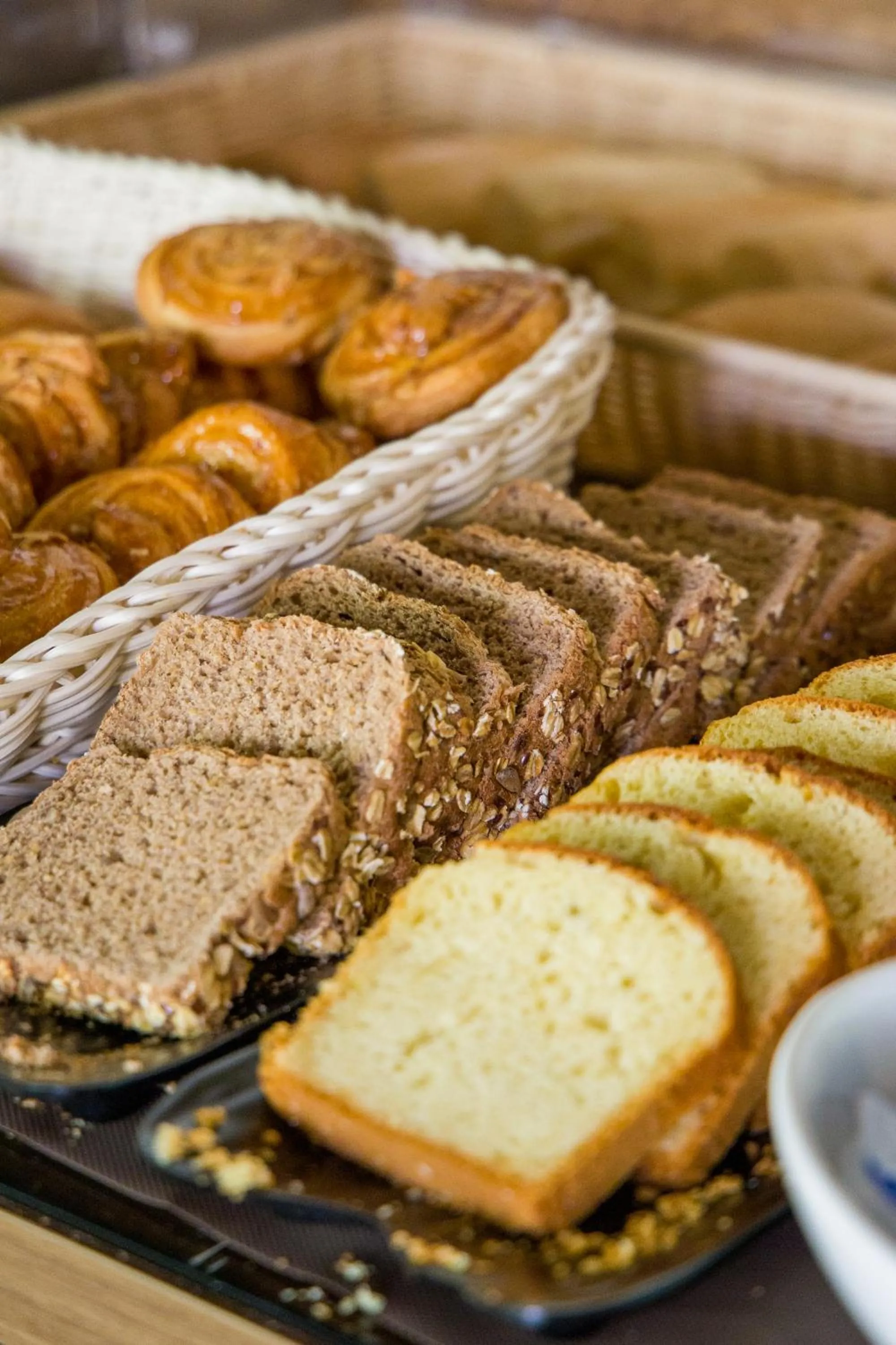 Breakfast in Mamora Bay