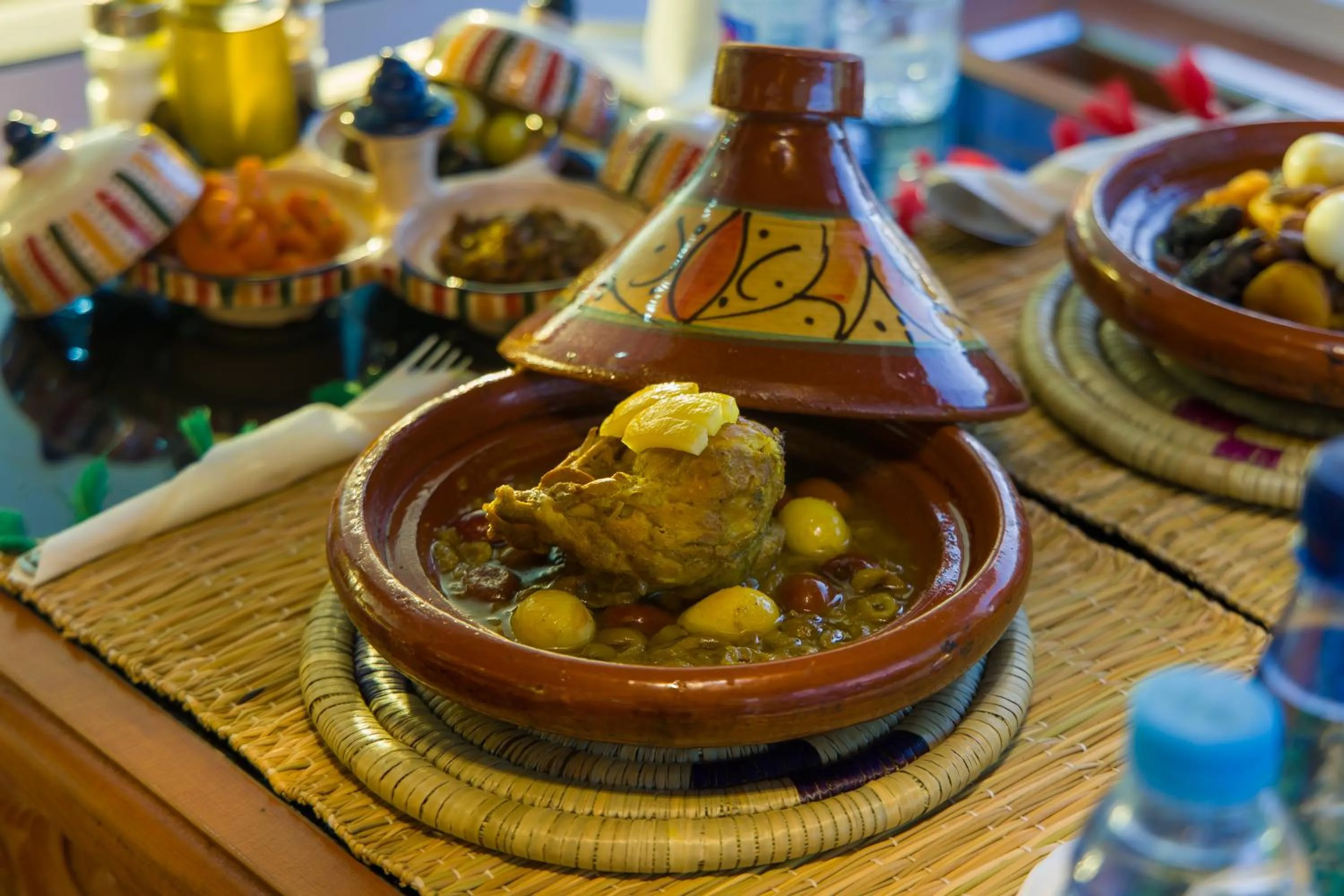 Food and drinks in Mamora Bay