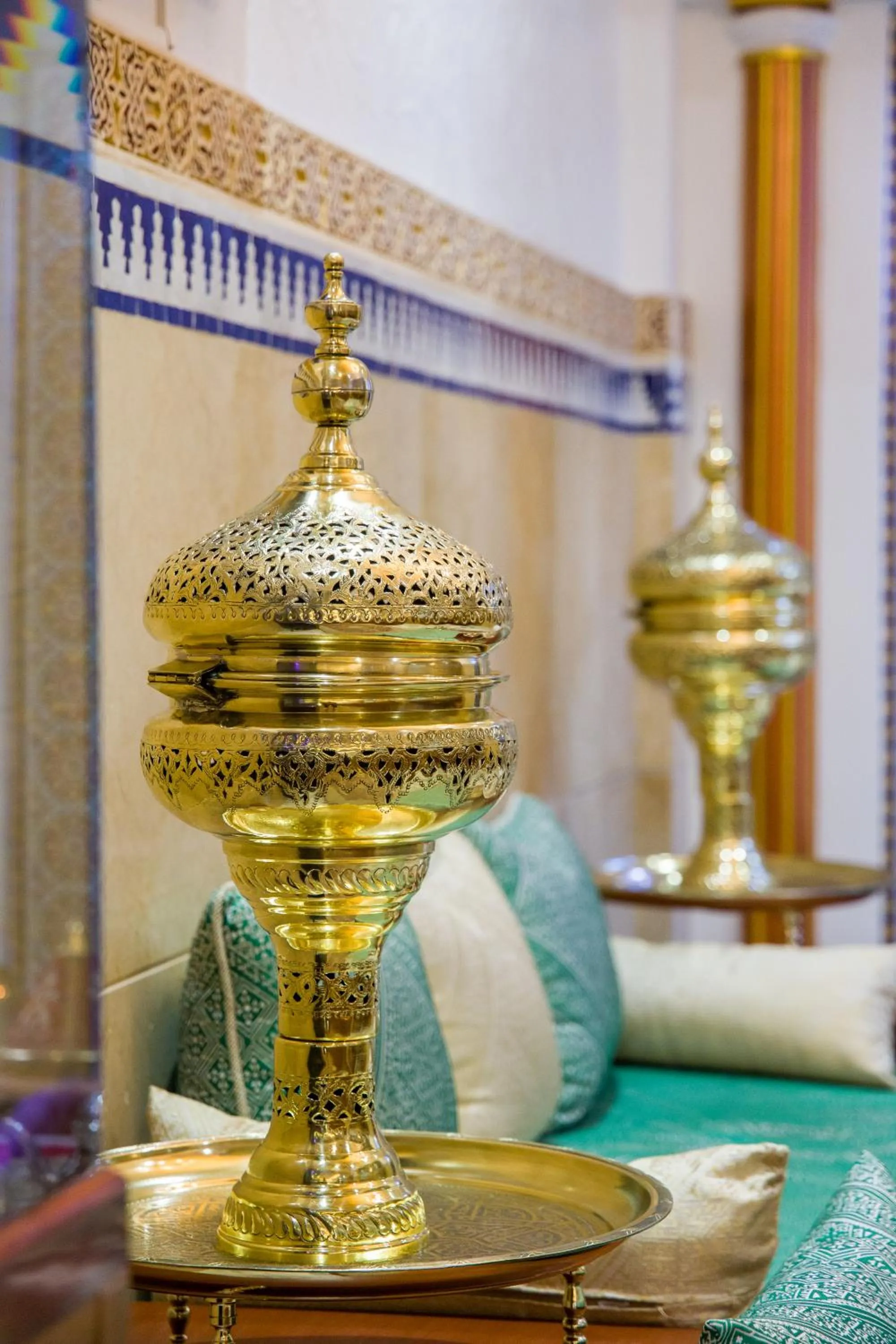 Seating area in Mamora Bay