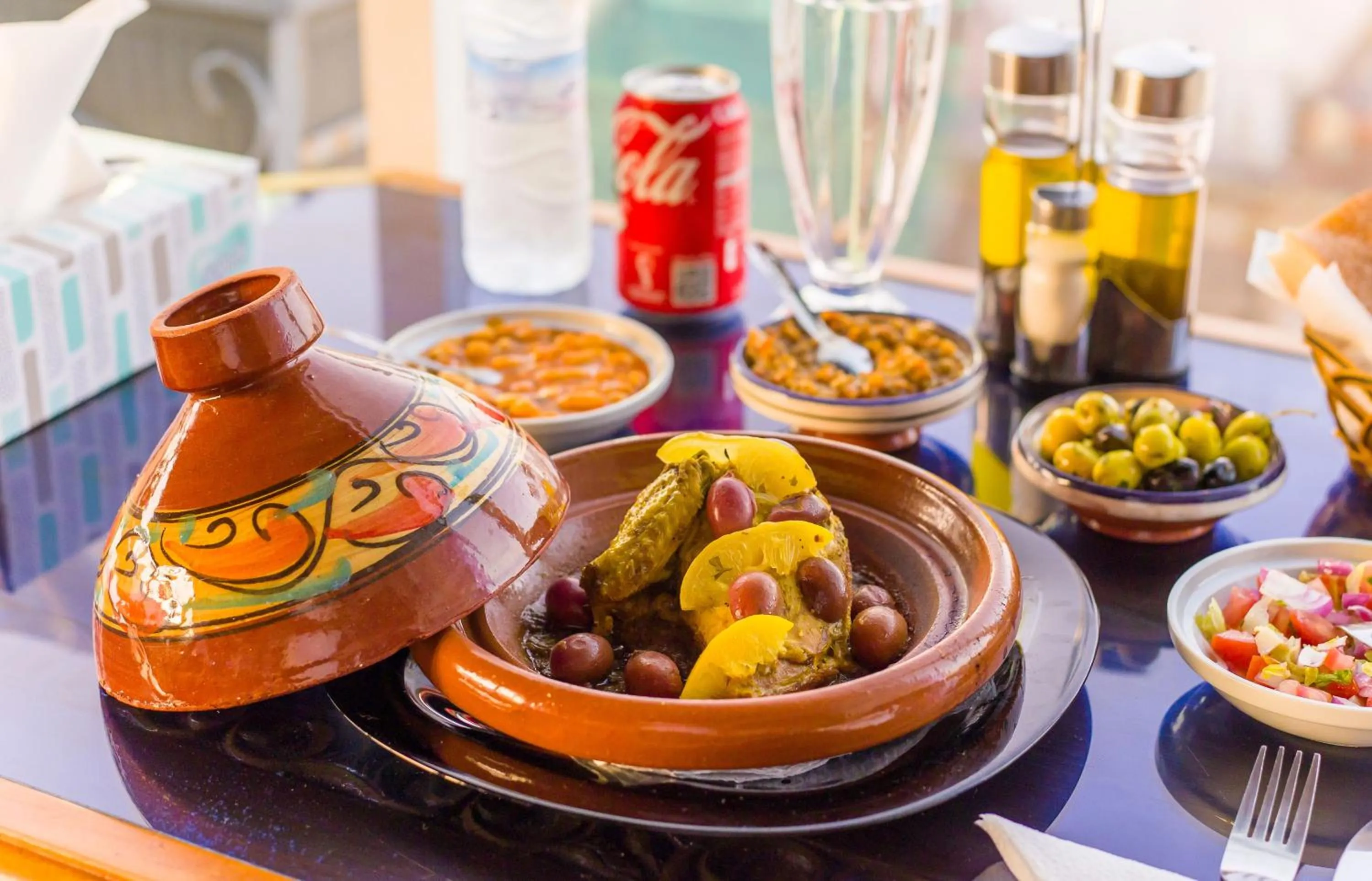 Restaurant/places to eat in Mamora Bay