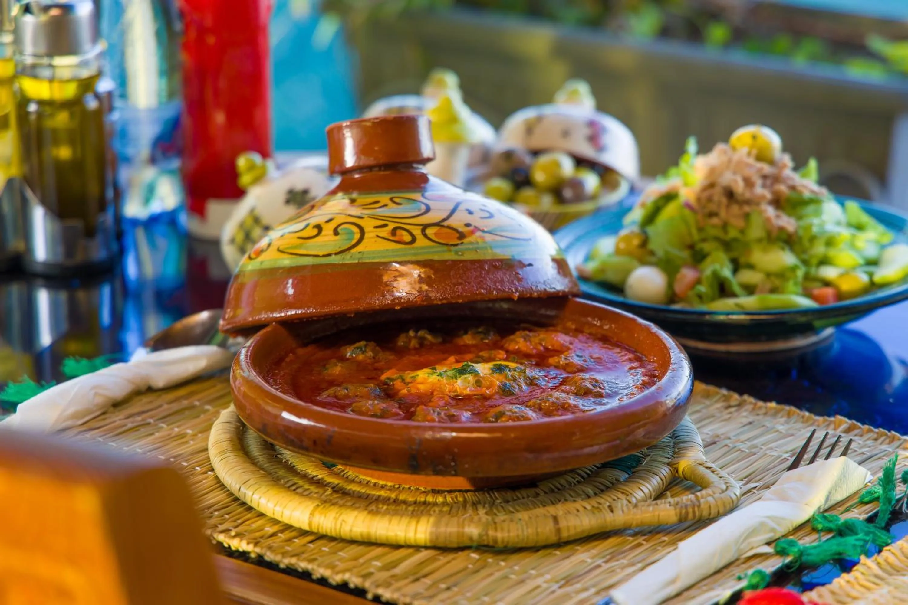 Food and drinks in Mamora Bay