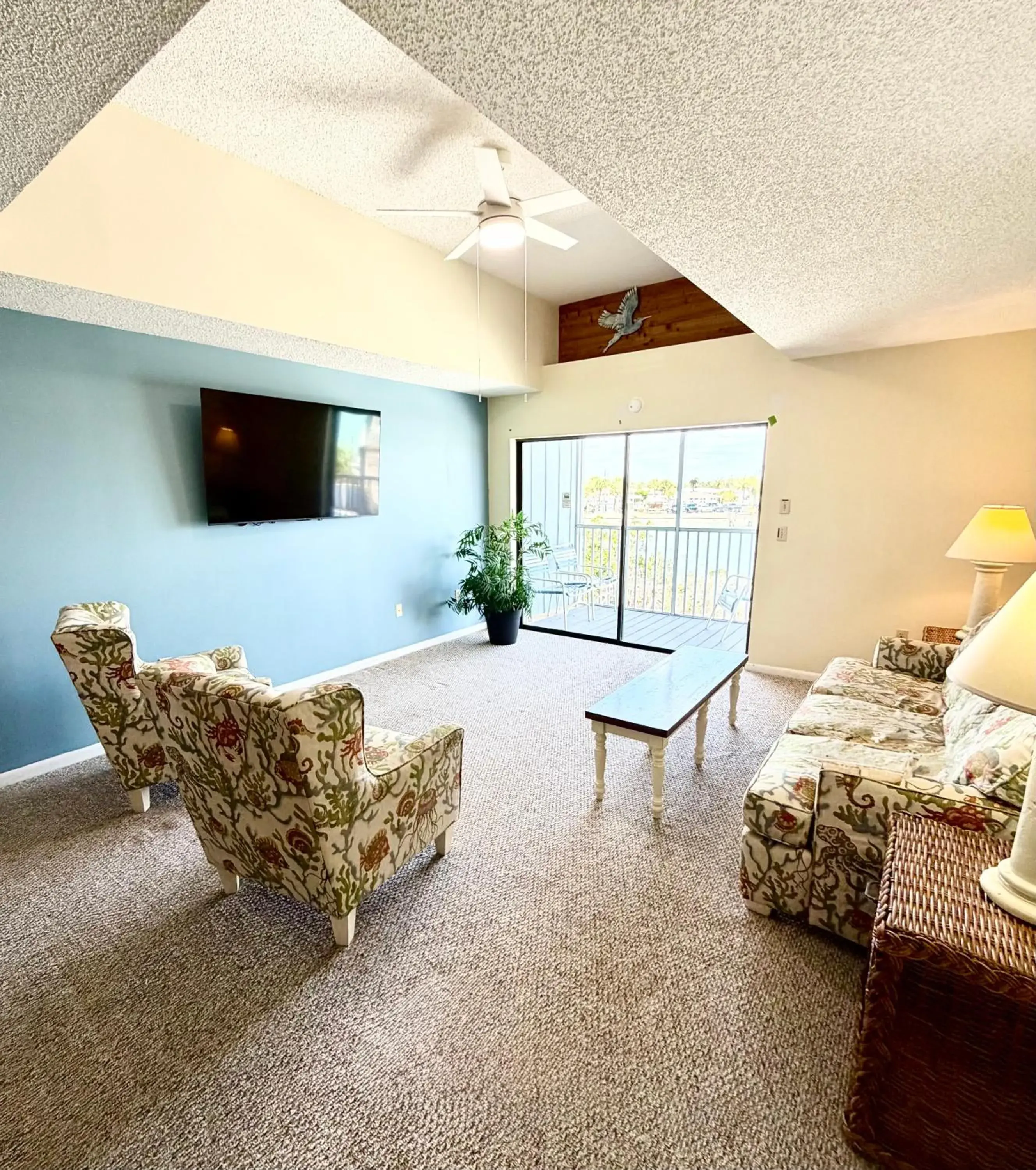 Two-Bedroom Deluxe Apartment with Ocean View in Chadwick Cove Marina Two-Bedroom Deluxe Apartment with Ocean View in Chadwick Cove Marina