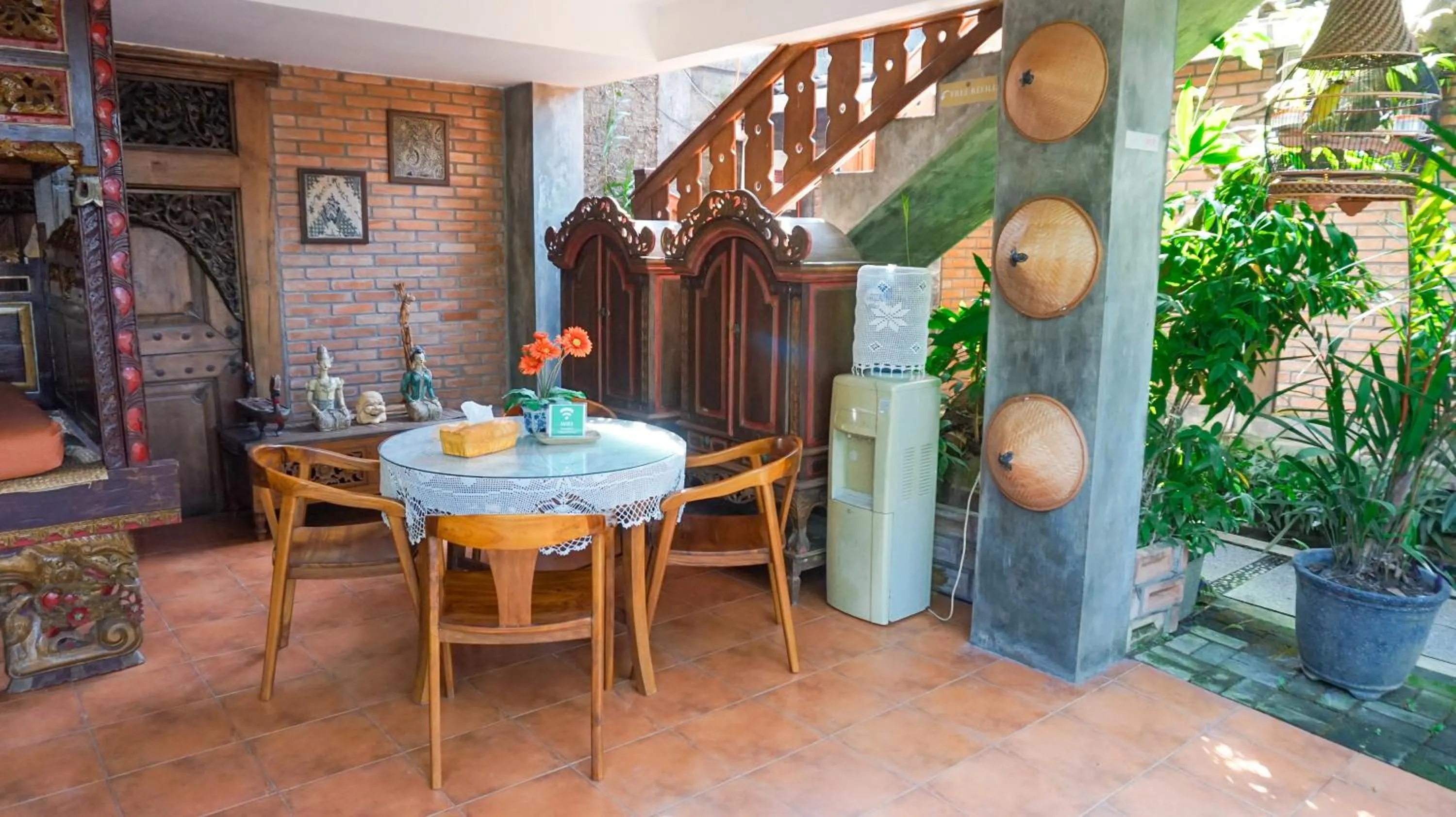 Seating area in Ndalem Suryo Saptono Guest House