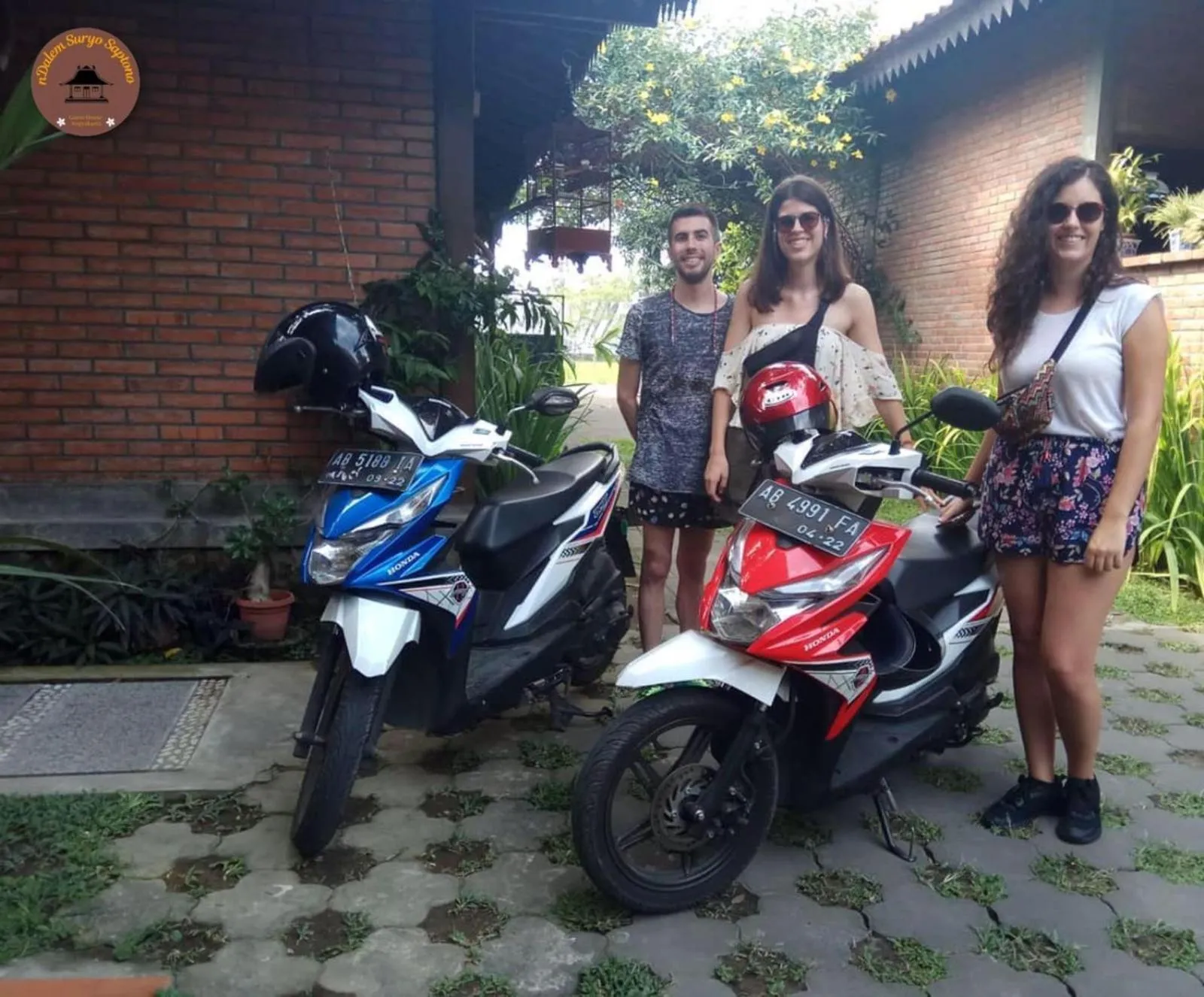 People in Ndalem Suryo Saptono Guest House