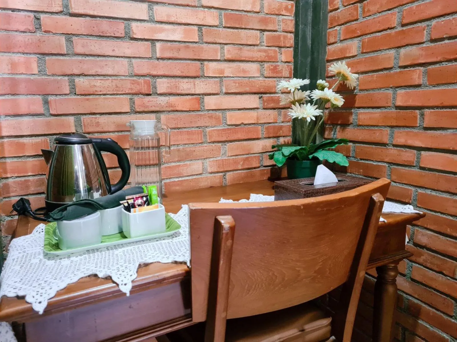Coffee/tea facilities in Ndalem Suryo Saptono Guest House