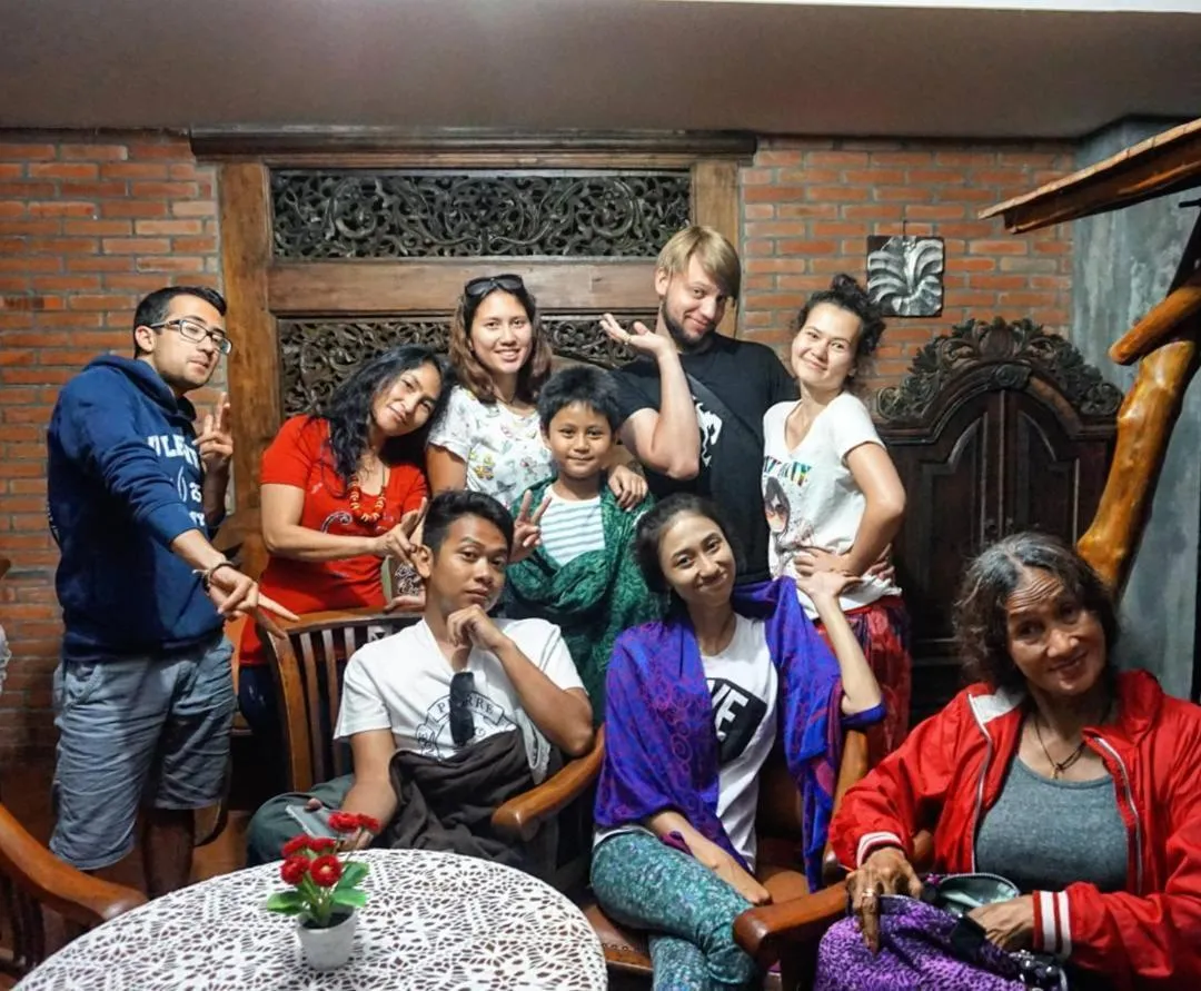 People in Ndalem Suryo Saptono Guest House