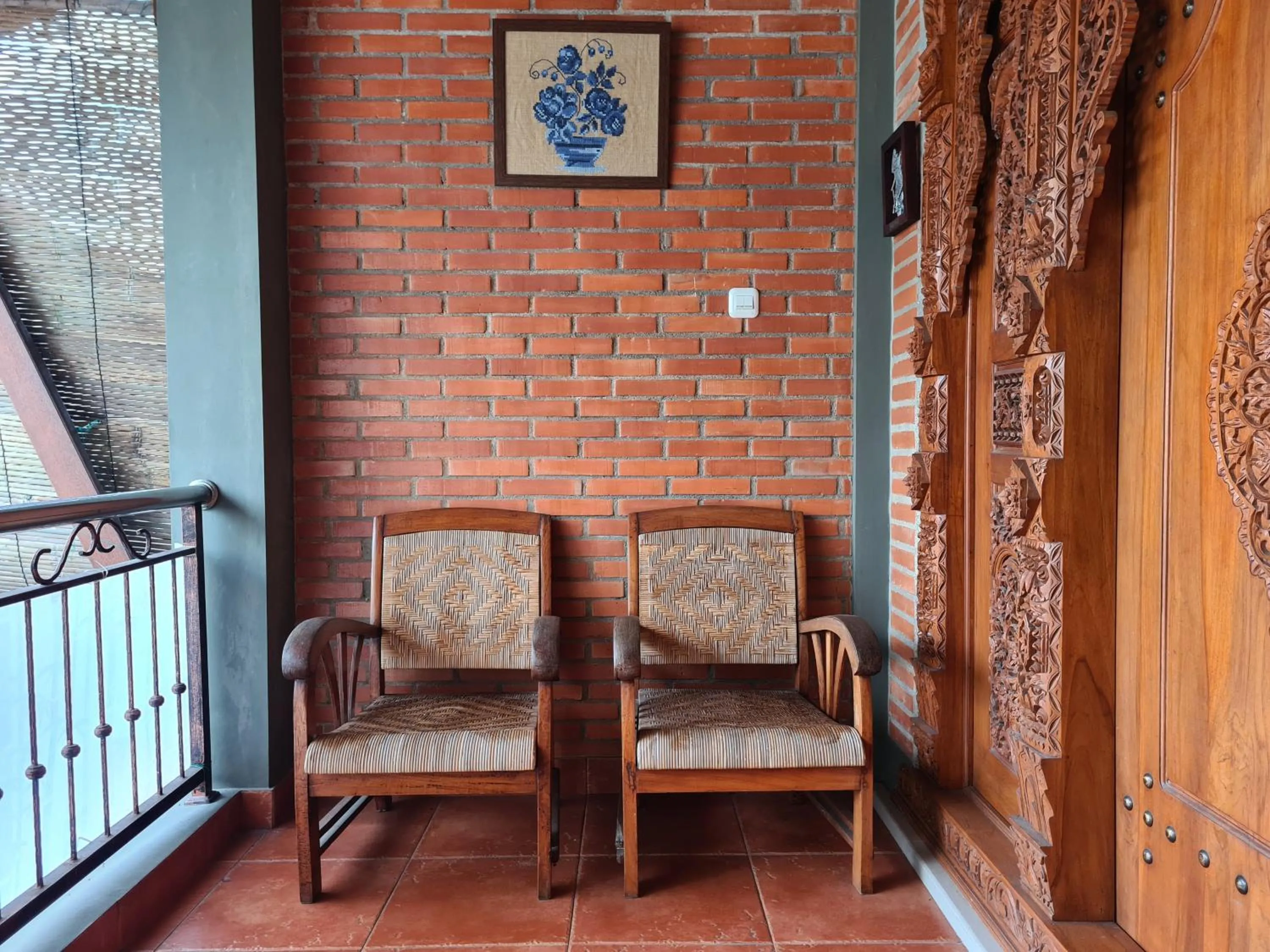 Seating area in Ndalem Suryo Saptono Guest House