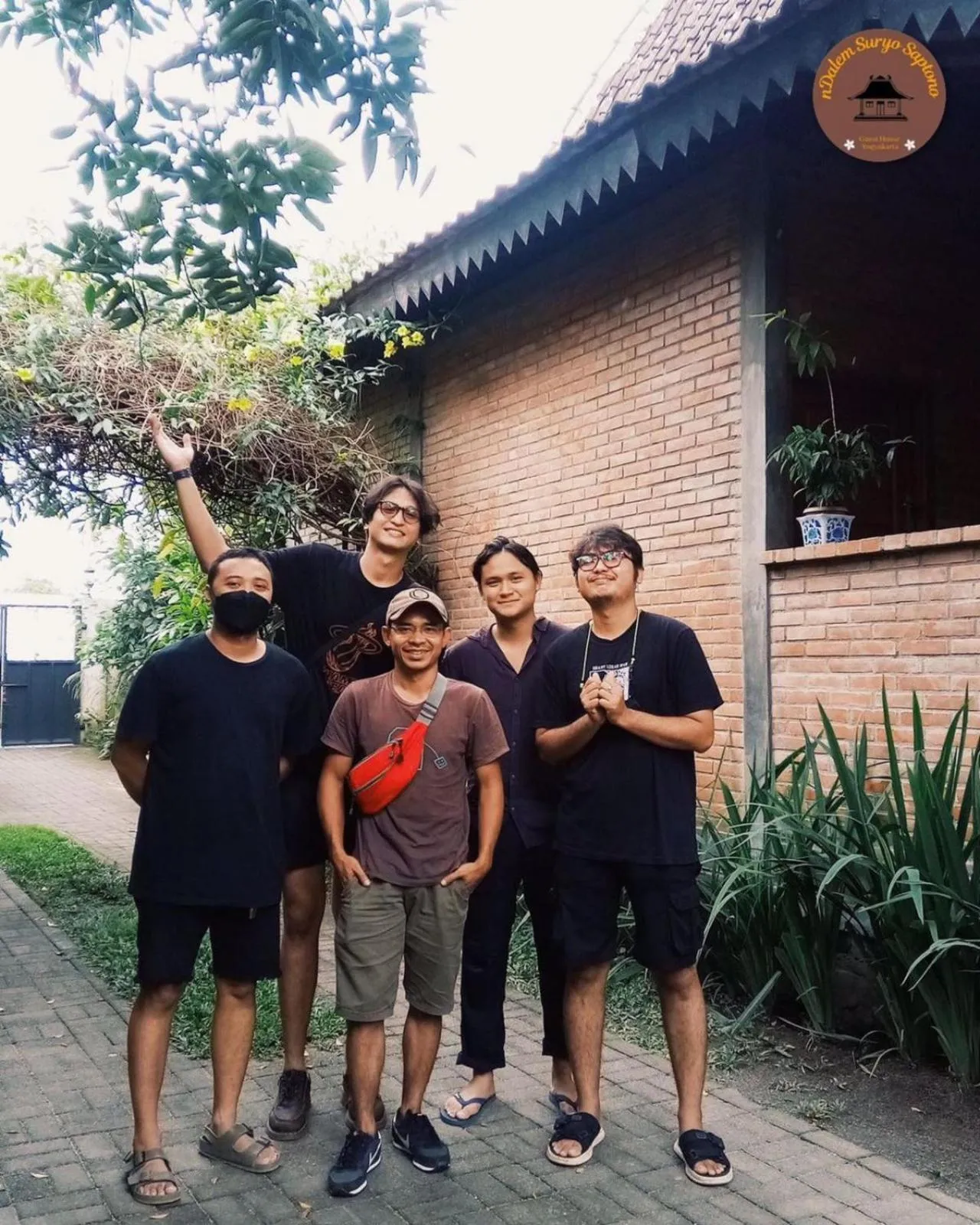 People in Ndalem Suryo Saptono Guest House