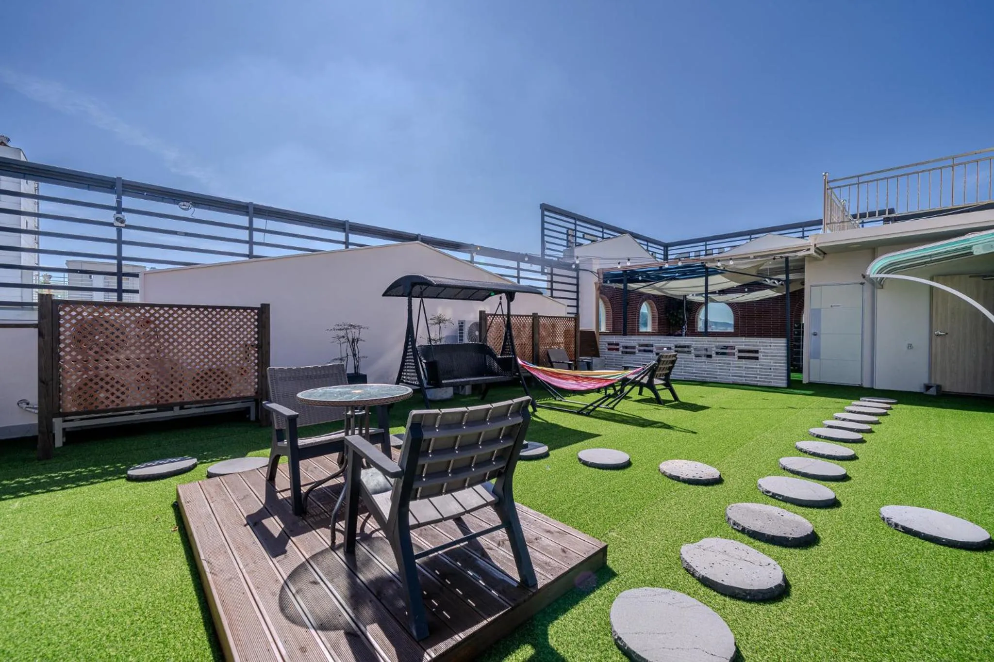 Hound Hotel Tongyeong
