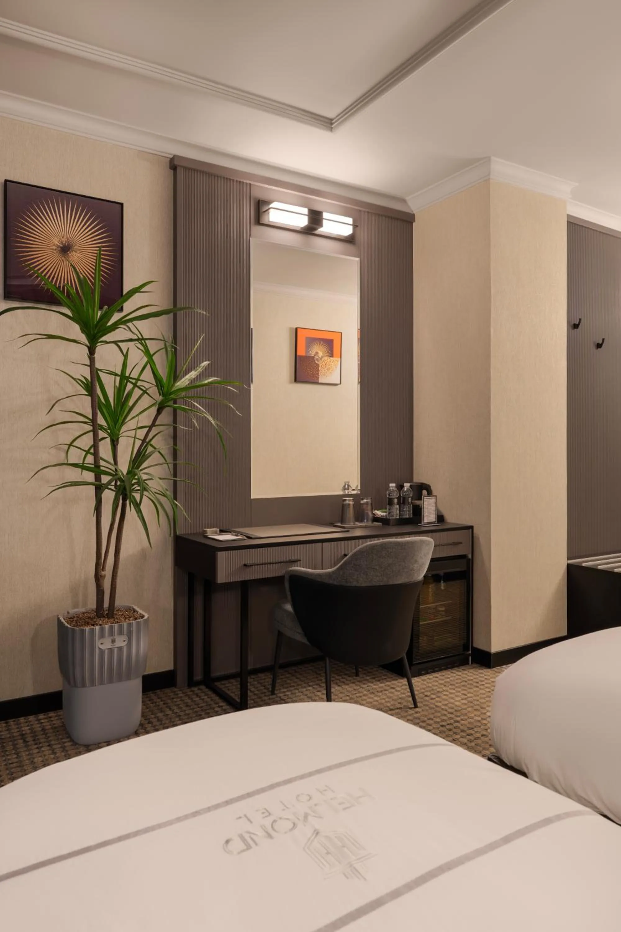 Photo of the whole room, Bed in Helmond Hotel