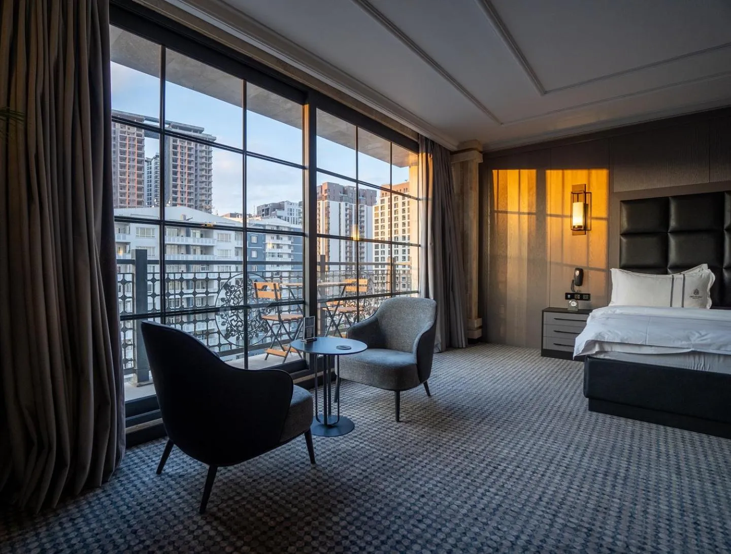 Seating area, Bed in Helmond Hotel