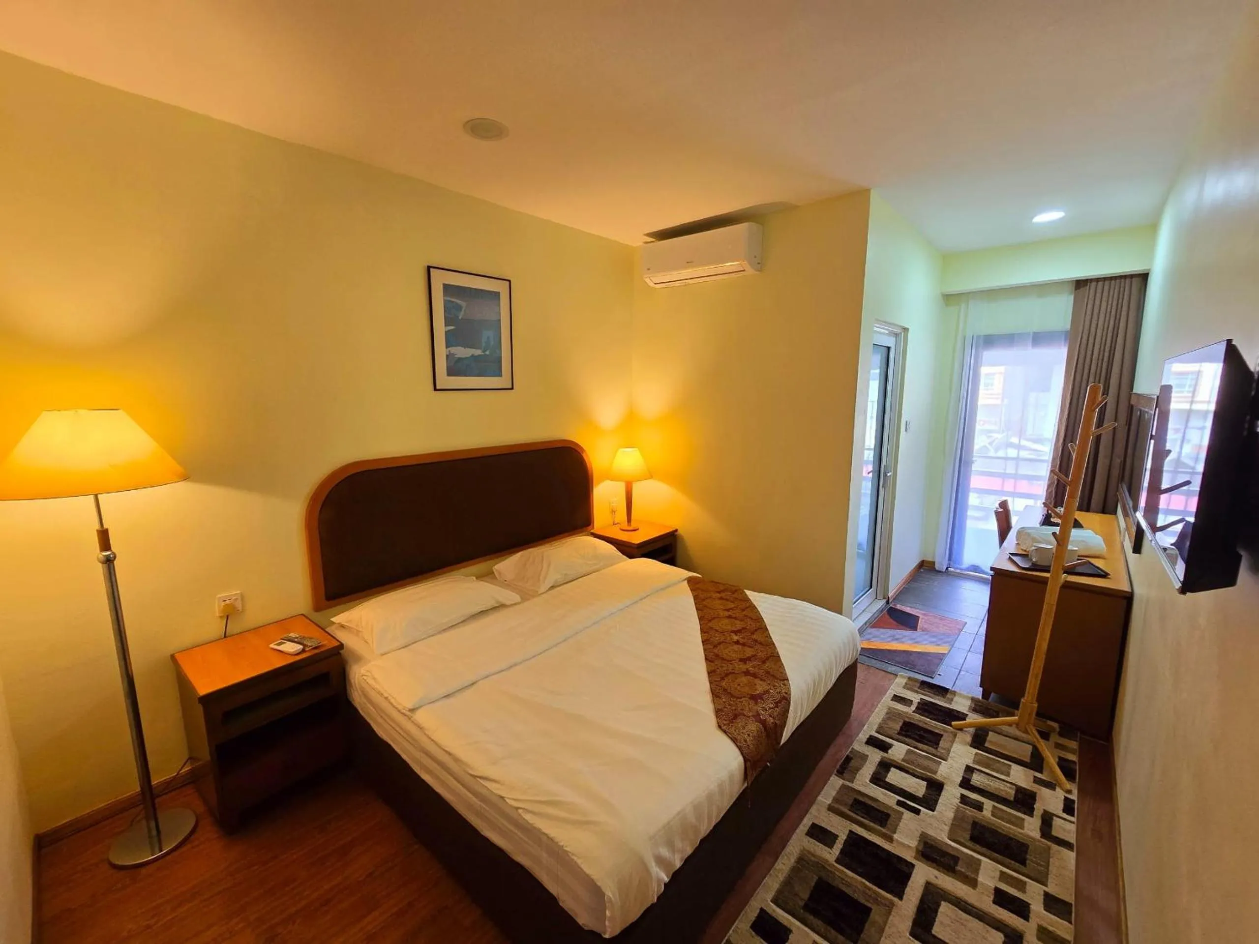 Bed in Grand Luxury Hotel Semporna