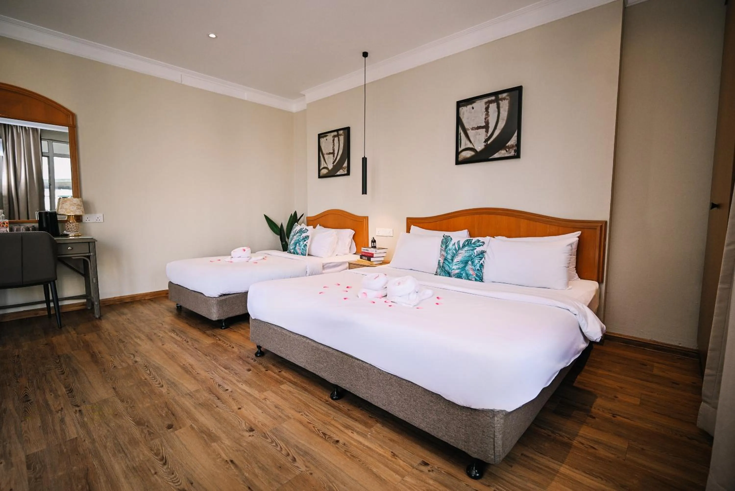 Photo of the whole room, Bed in Kingston Hotel 11 - PWTC, KL