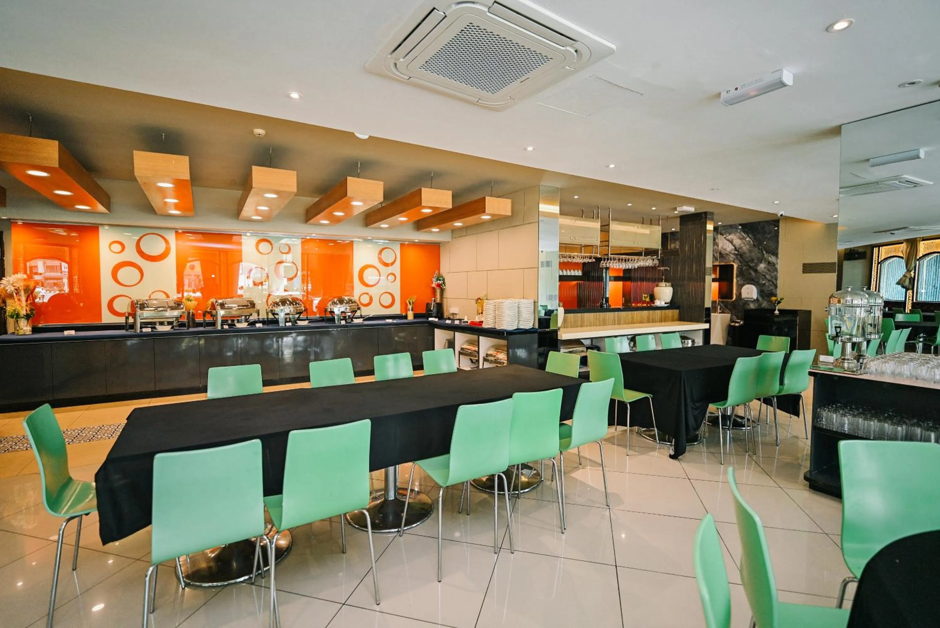 Dining area in Kingston Hotel 11 - PWTC, KL