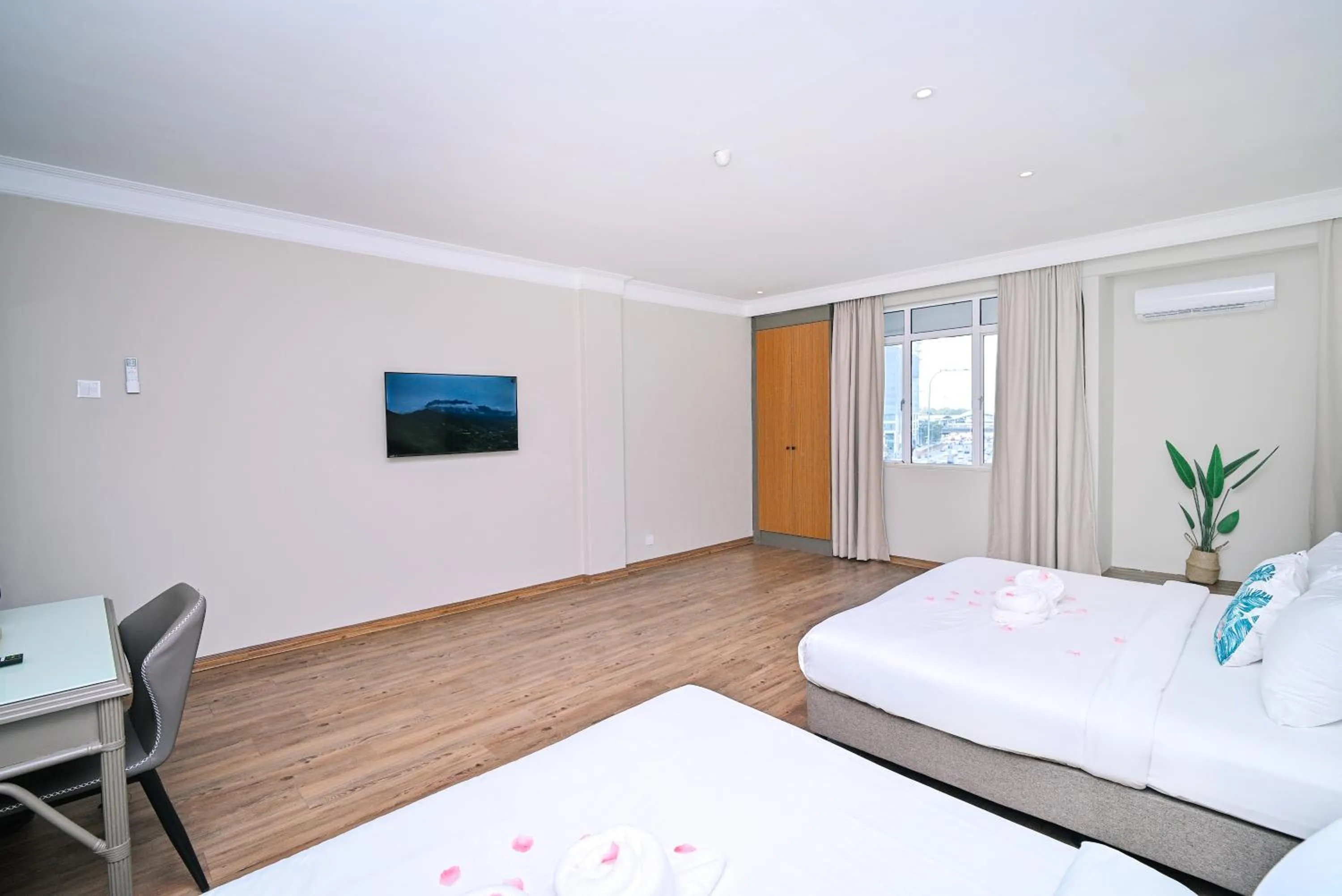 TV and multimedia, Bed in Kingston Hotel 11 - PWTC, KL