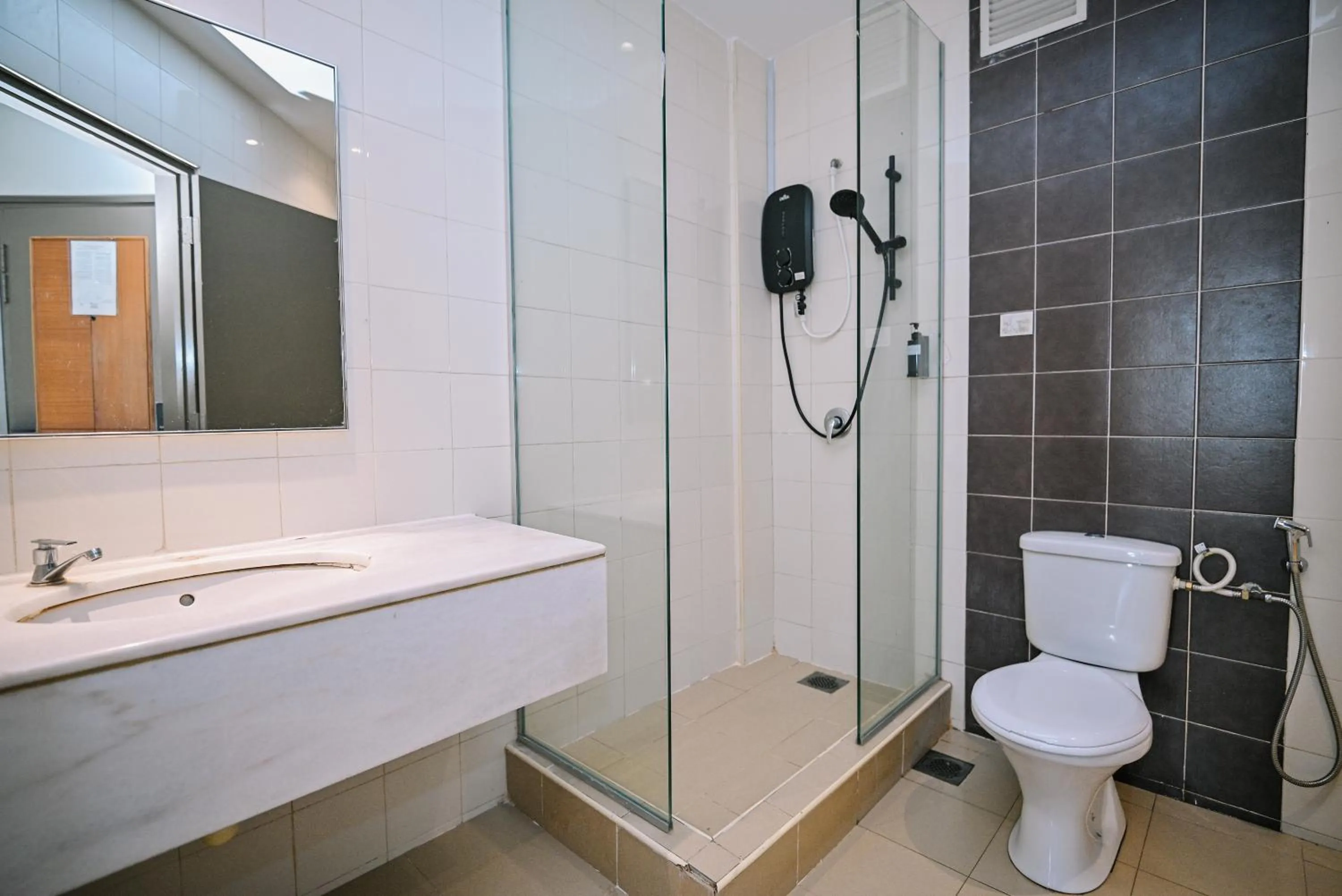 Toilet in Kingston Hotel 11 - PWTC, KL