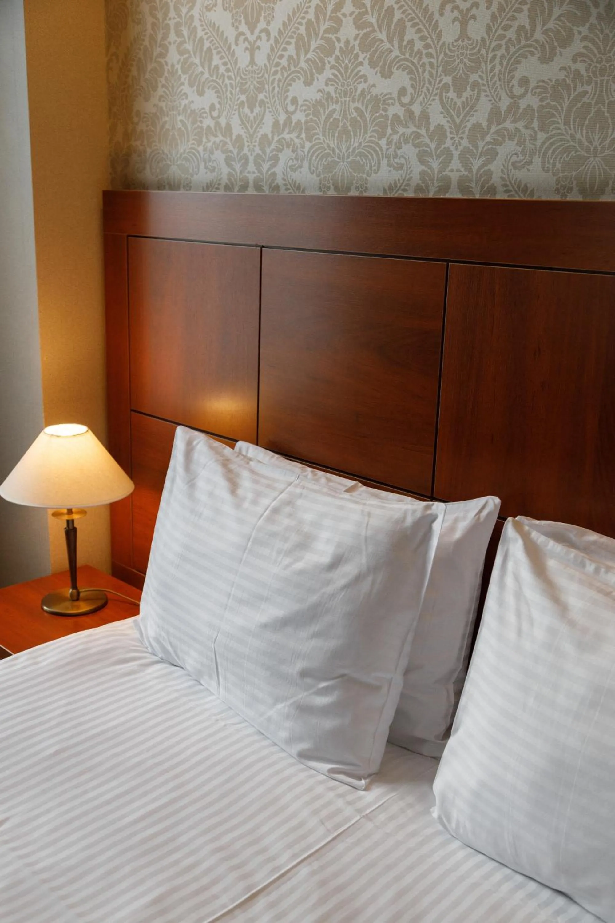 Bed in Hotel Astoria Tbilisi