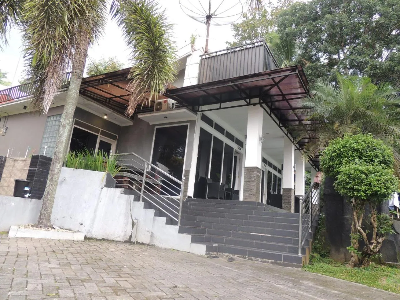 Property building in Oase Van Java