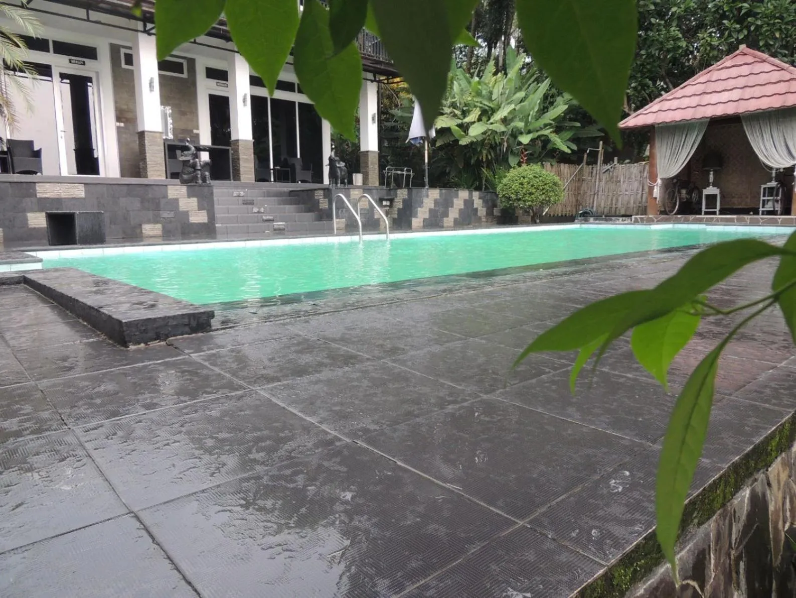 Property building in Oase Van Java