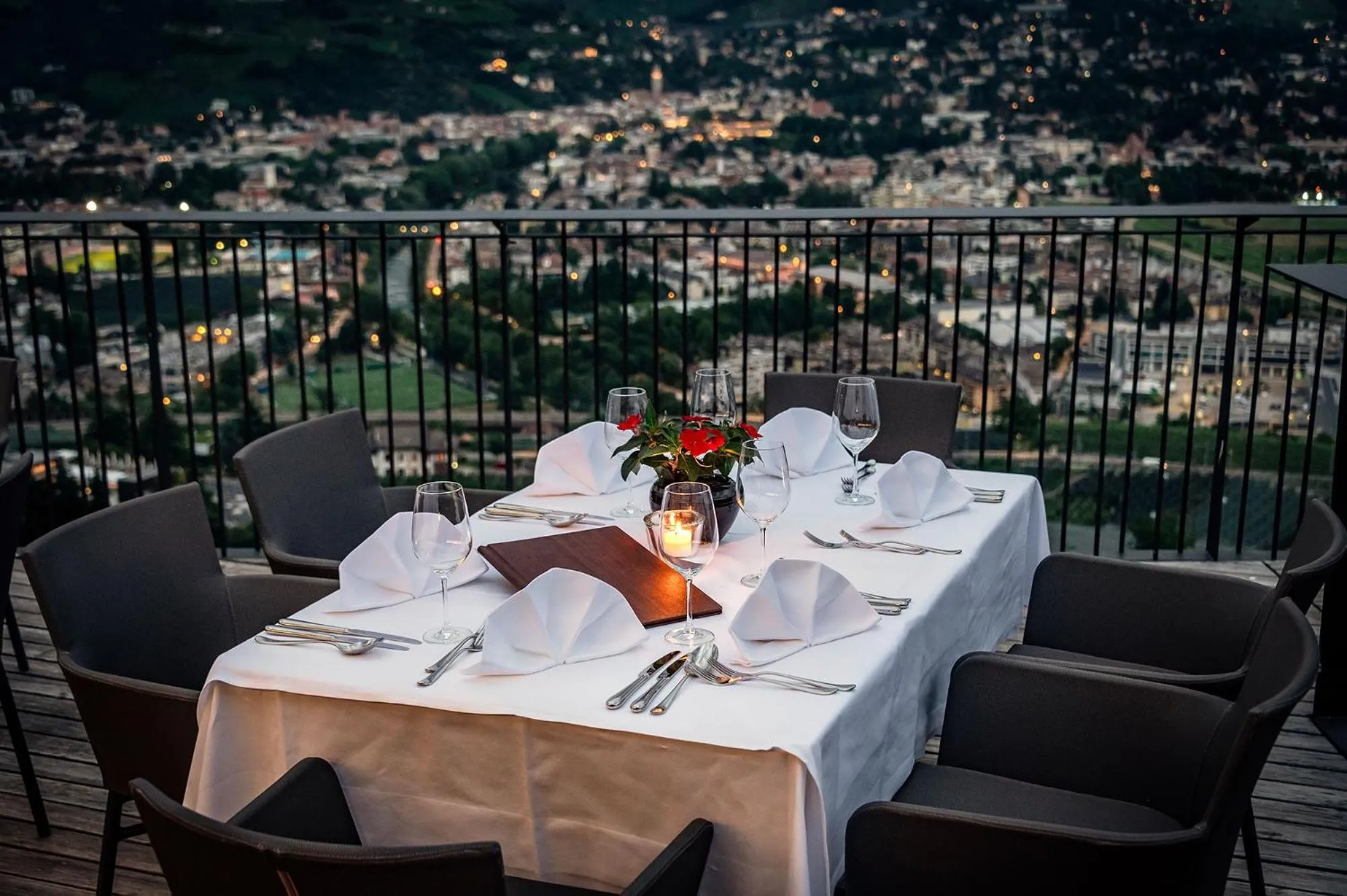 Restaurant/places to eat in Hotel Restaurant Waldea