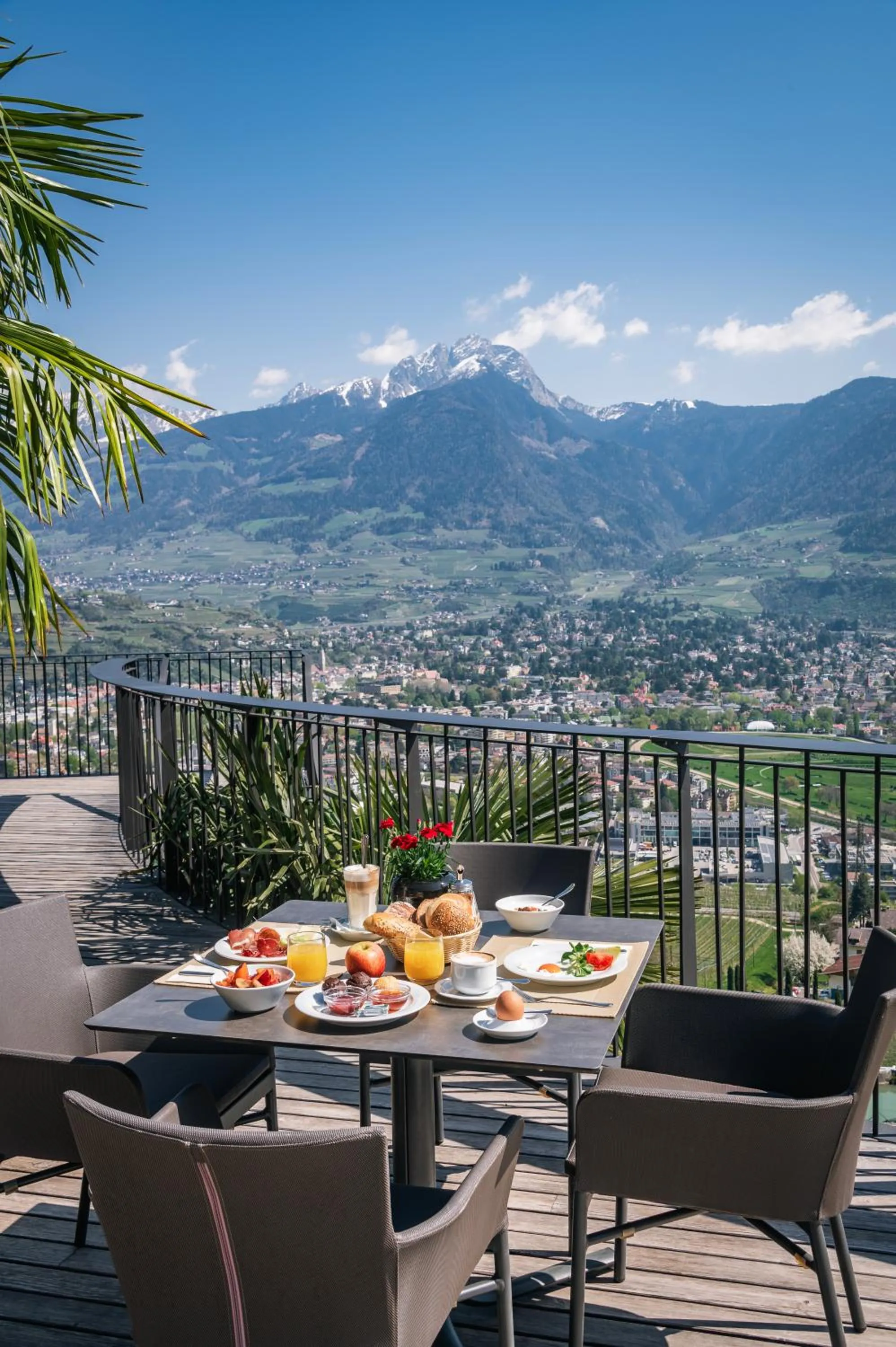 Restaurant/places to eat in Hotel Restaurant Waldea