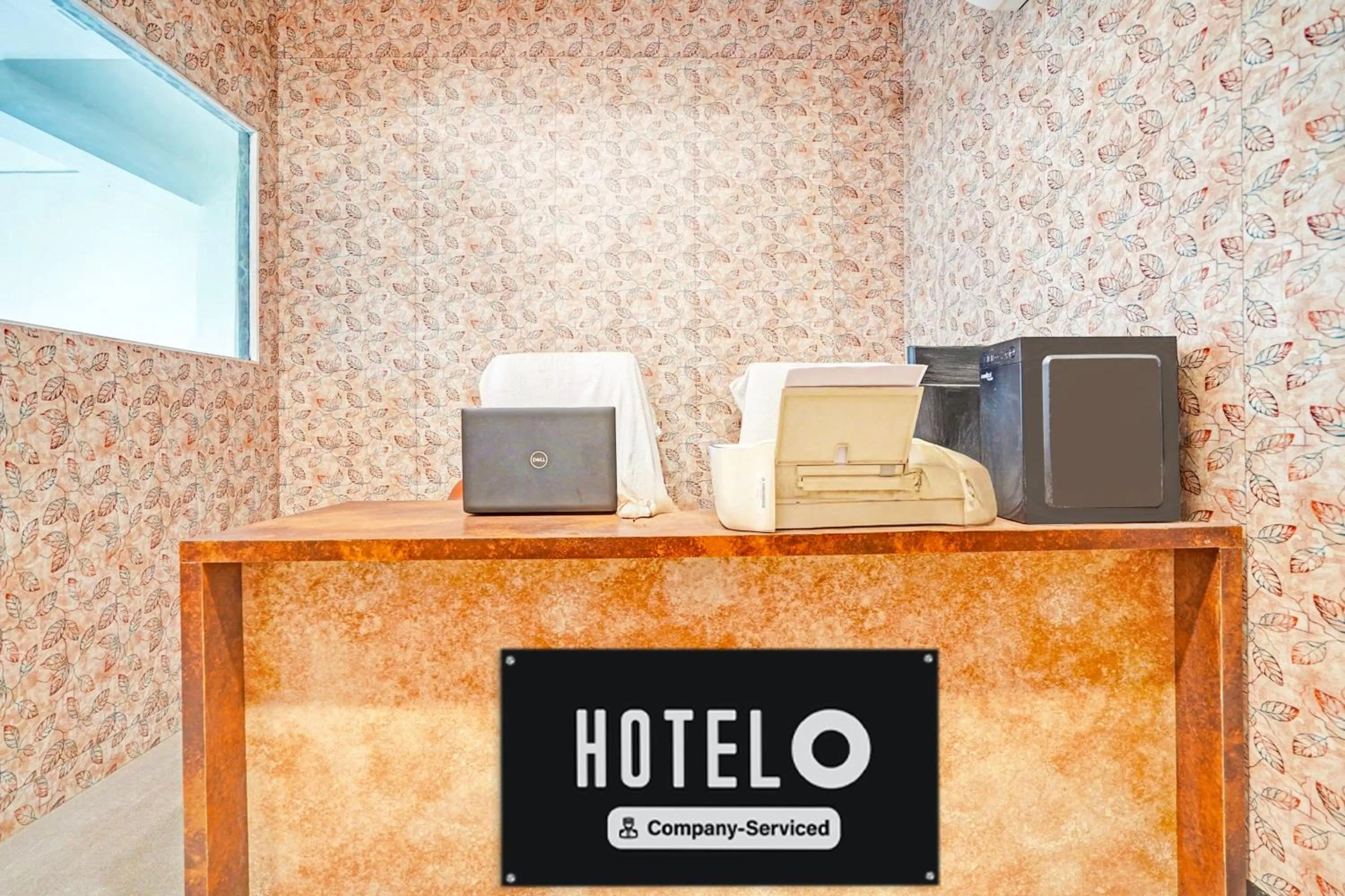 Lobby or reception in Super Hotel O Kalpi Road Formerly Hotel Gajanand