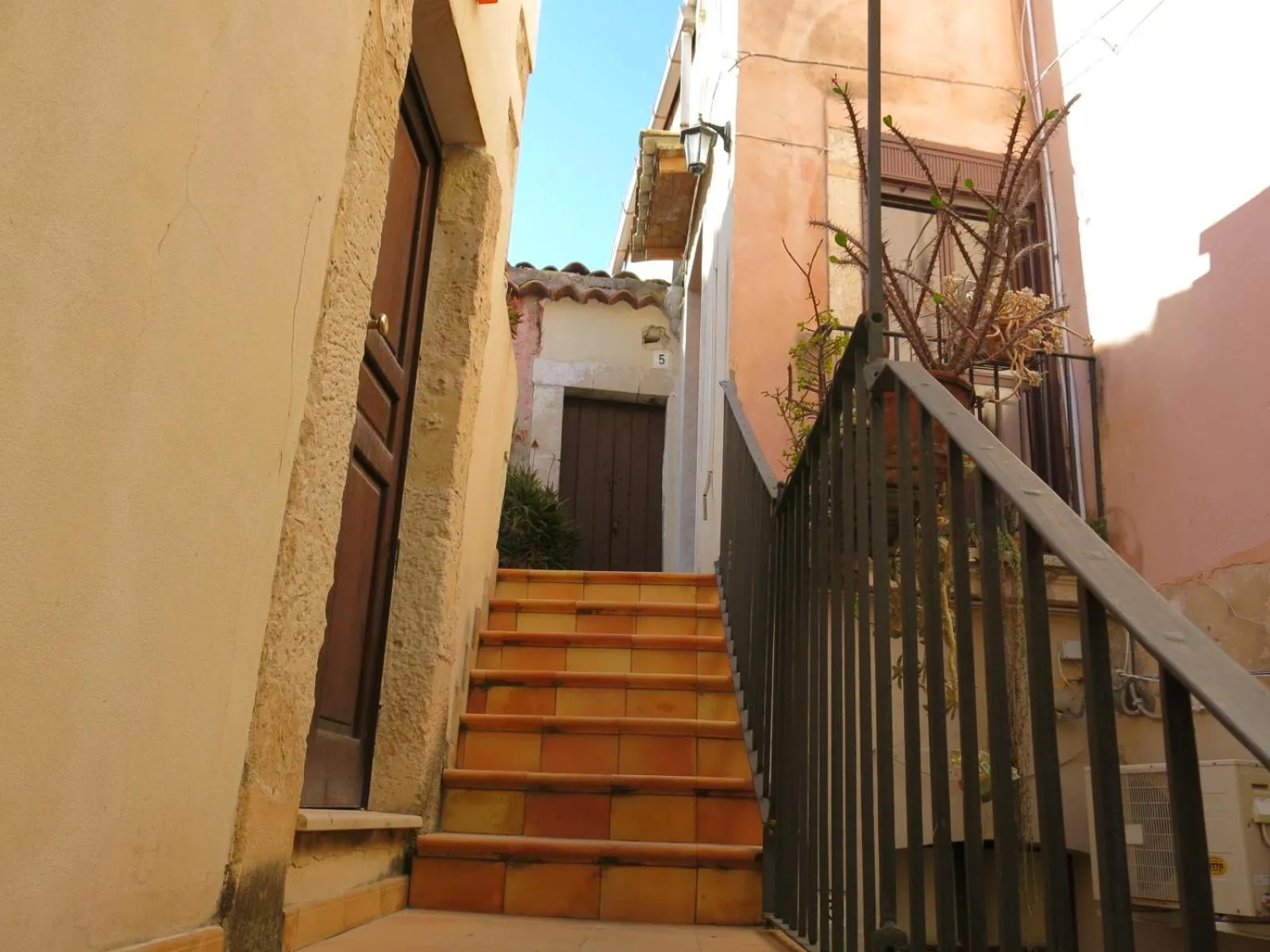 Facade/entrance in B&B Spiraglio