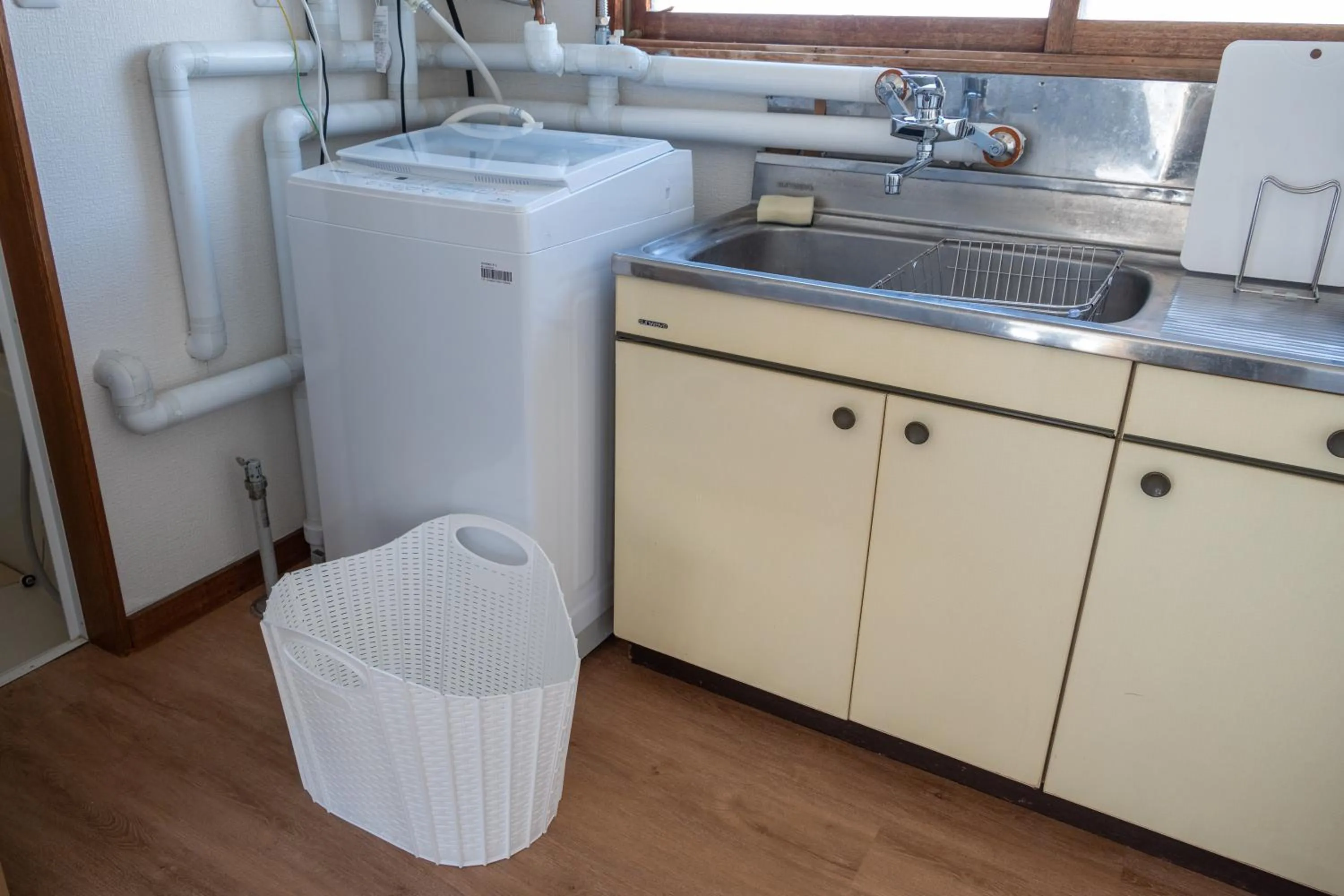 washing machine in FURANO ReLAX STAY B