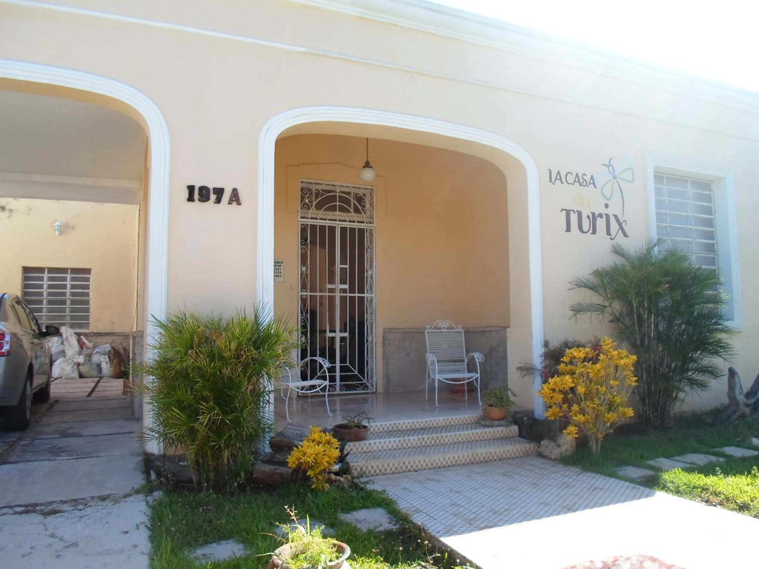 Facade/entrance in La Casa del Turix