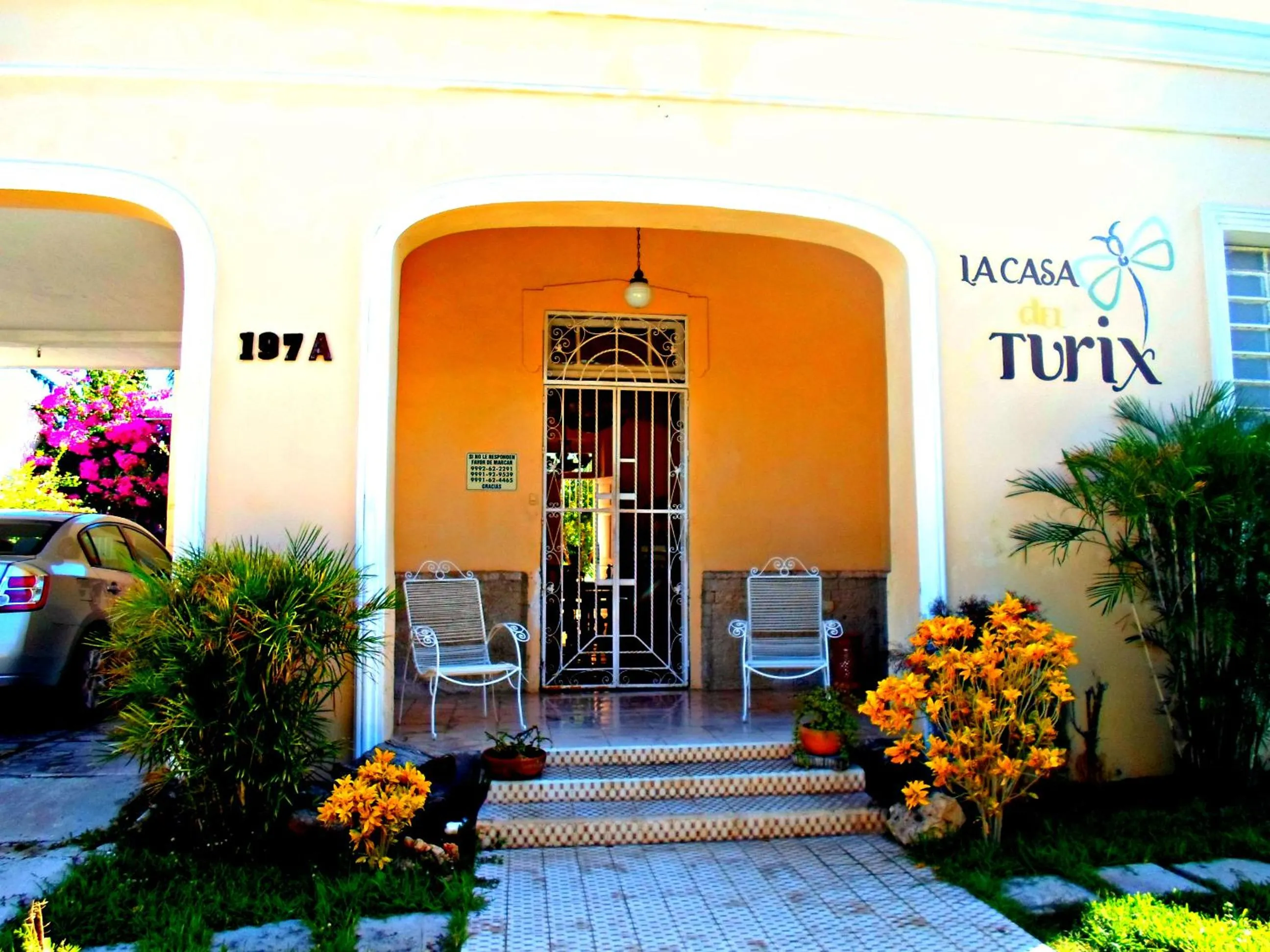 Facade/entrance in La Casa del Turix
