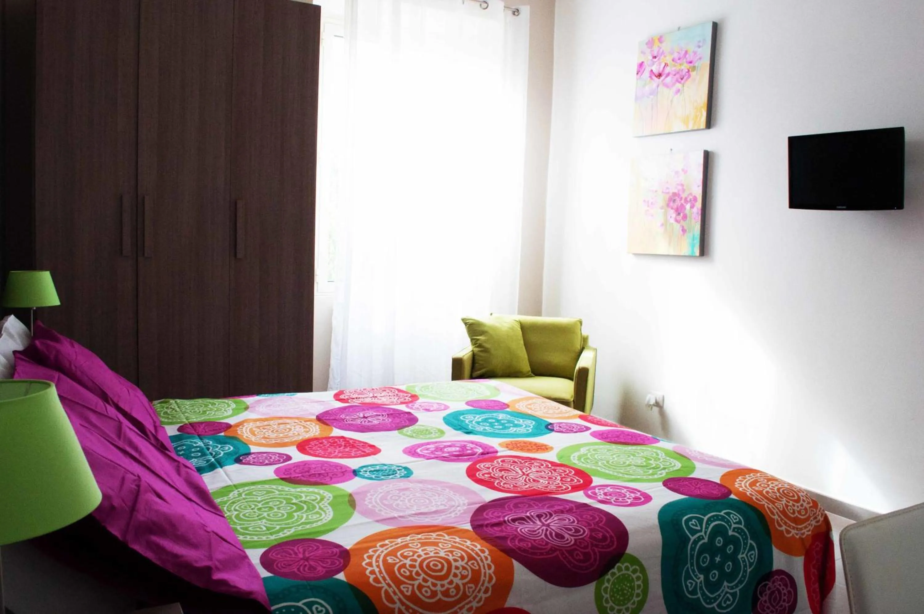 TV and multimedia, Bed in Il Giardinetto Guest House