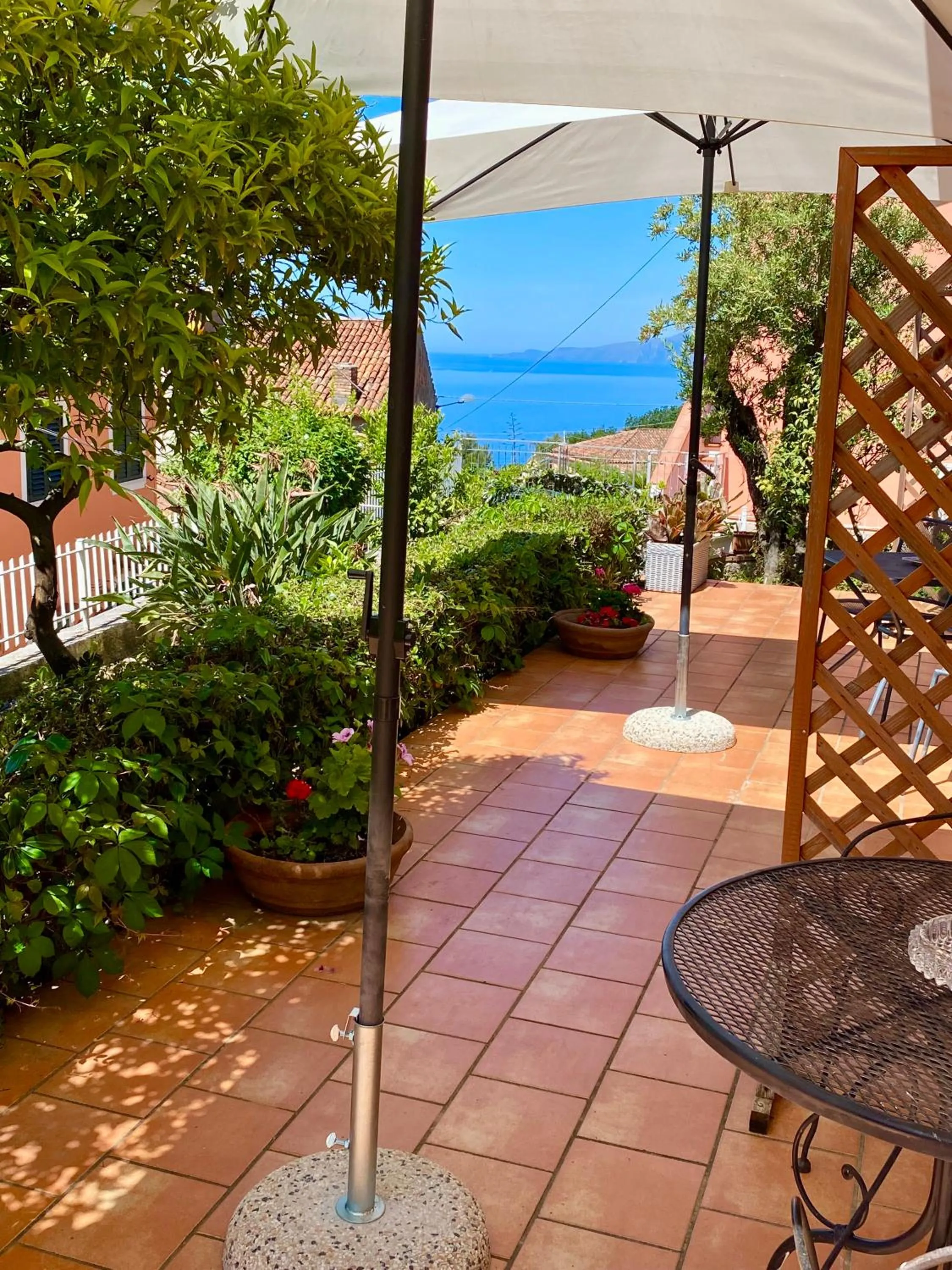 Balcony/Terrace in B&B Villa Rosa Angrisano