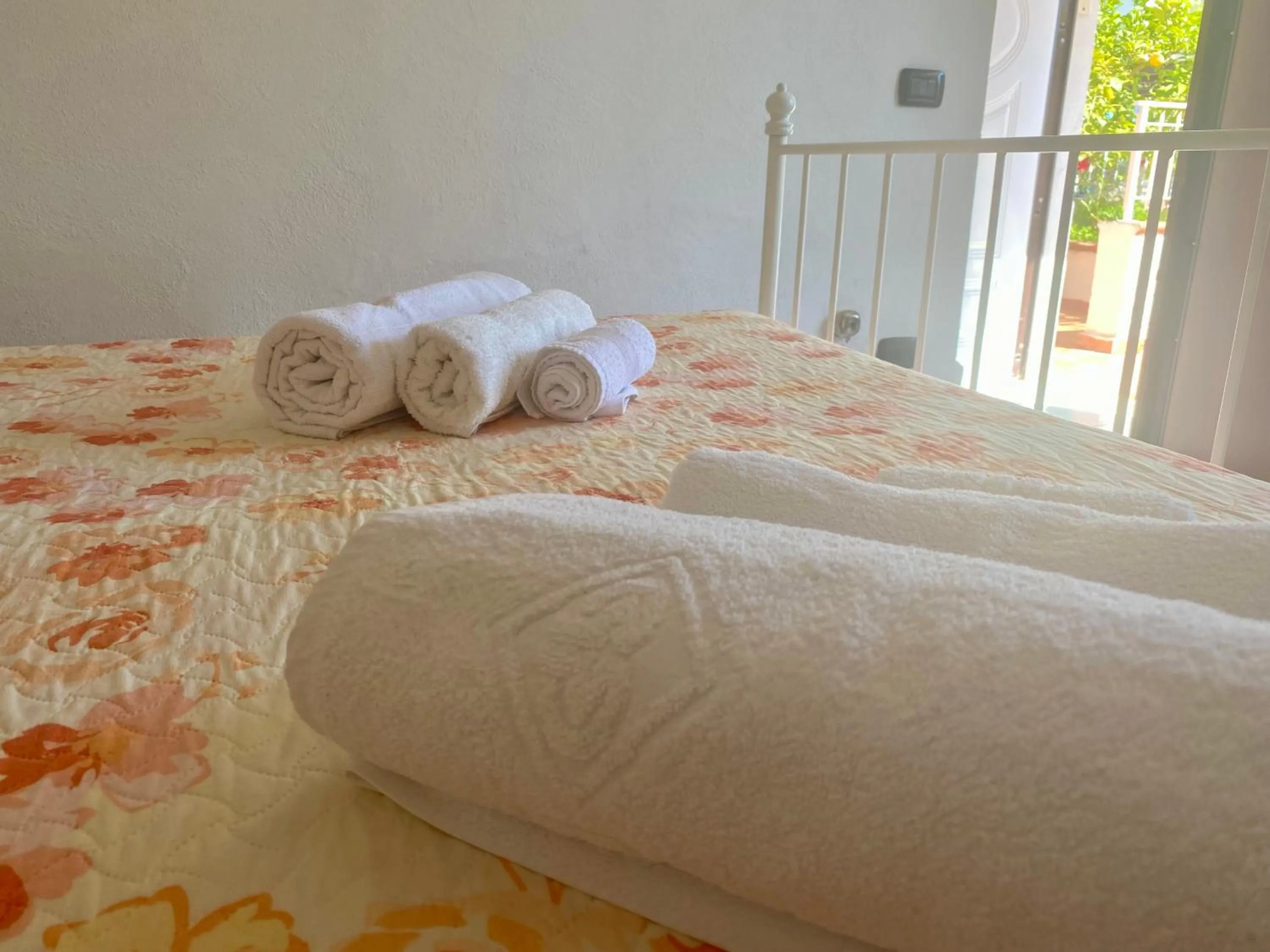 towels in B&B Villa Rosa Angrisano